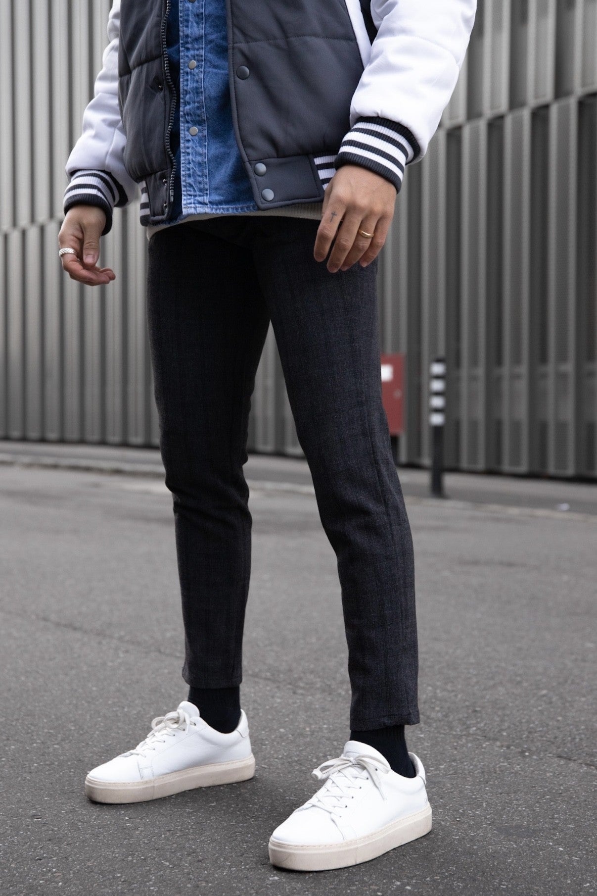 Classic checked chino pants – Frilivin