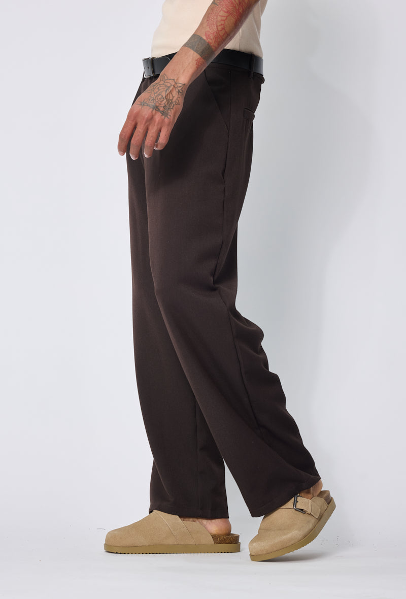 Pantalon à plis élégant