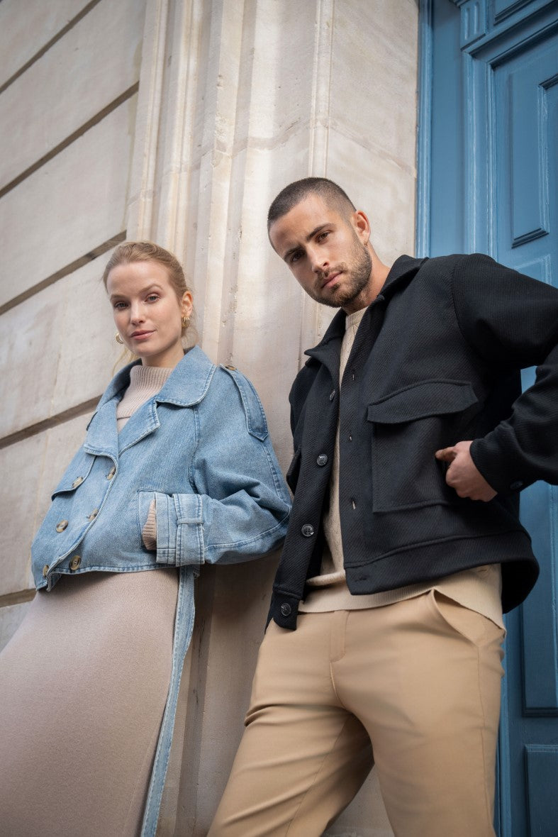 Veste uni texturé avec grandes poches à rabat