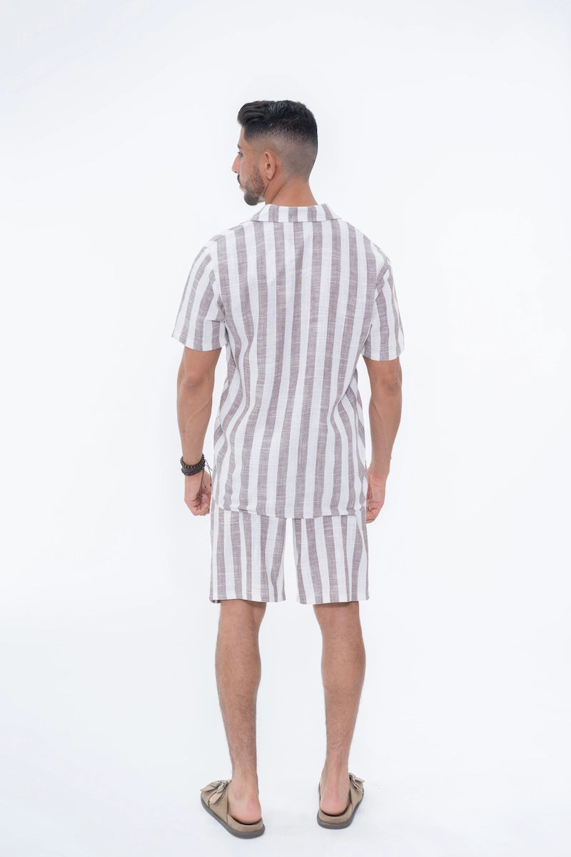 Ensemble chemise et short à rayures