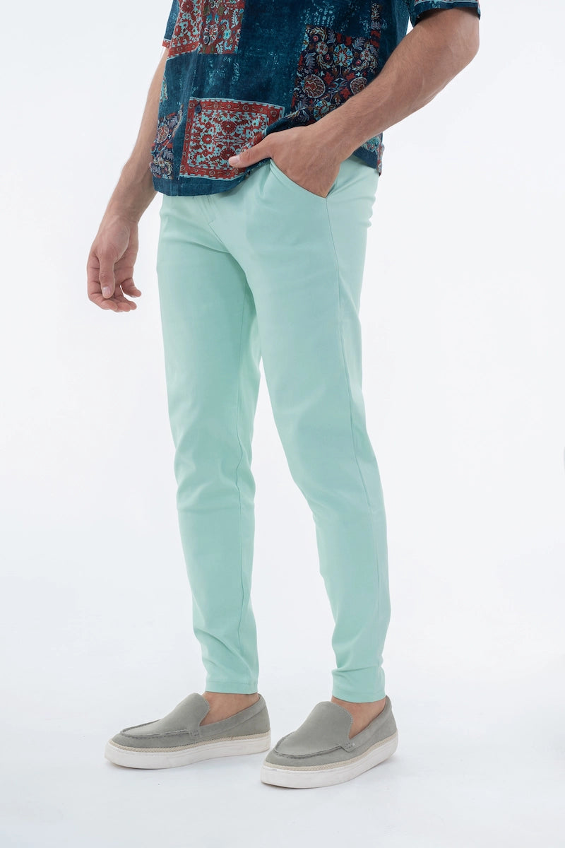 Pantalon chino classique uni