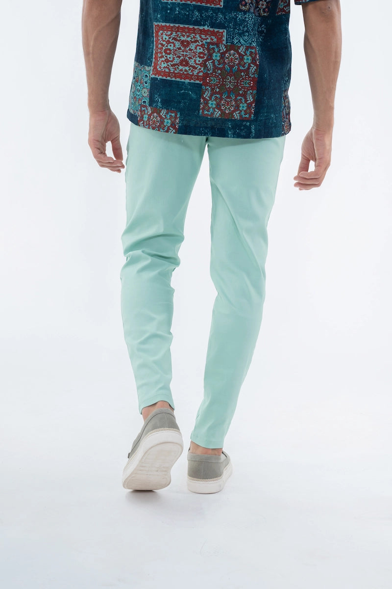 Pantalon chino classique uni