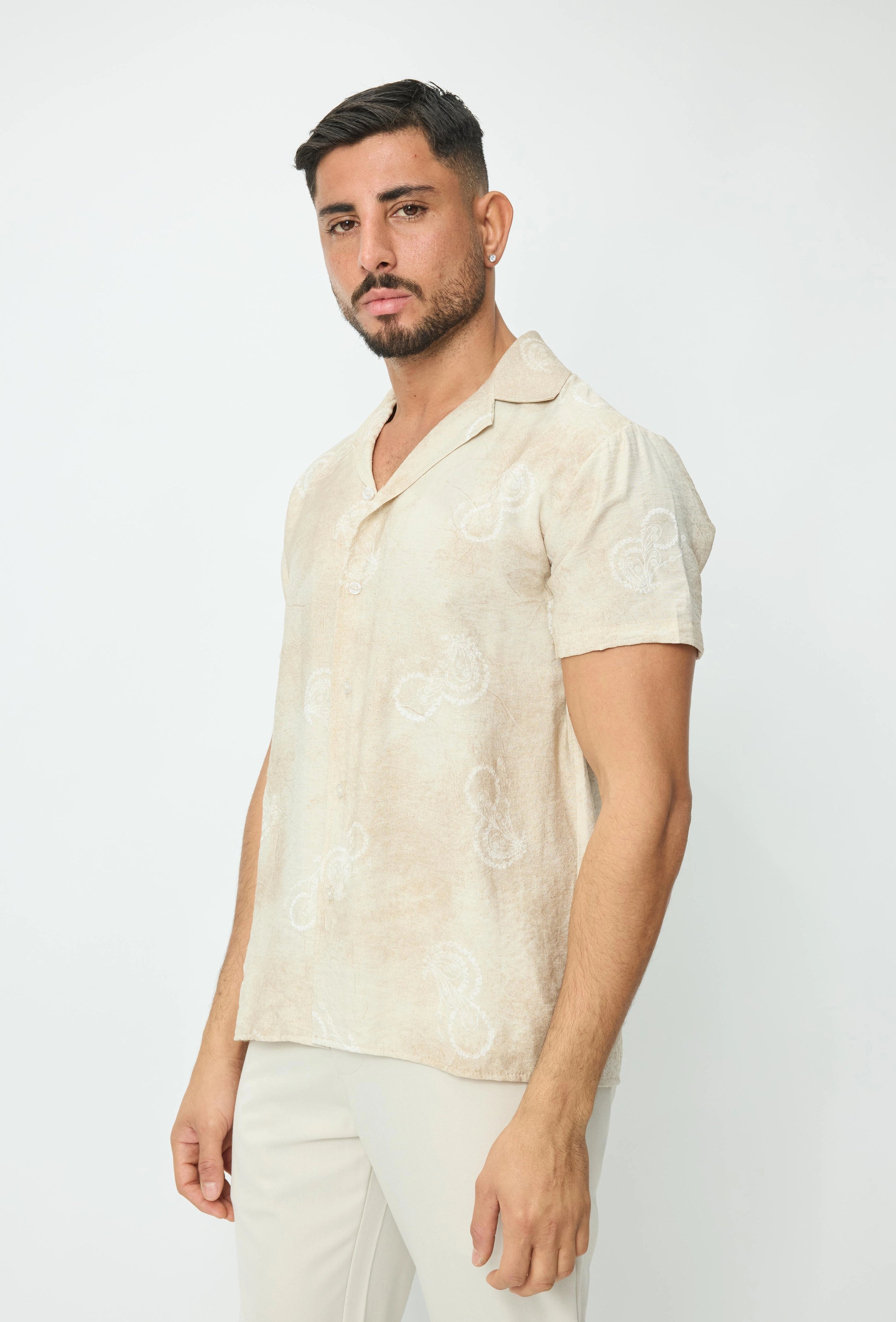 Chemise manches courtes tendance effet lin avec motif