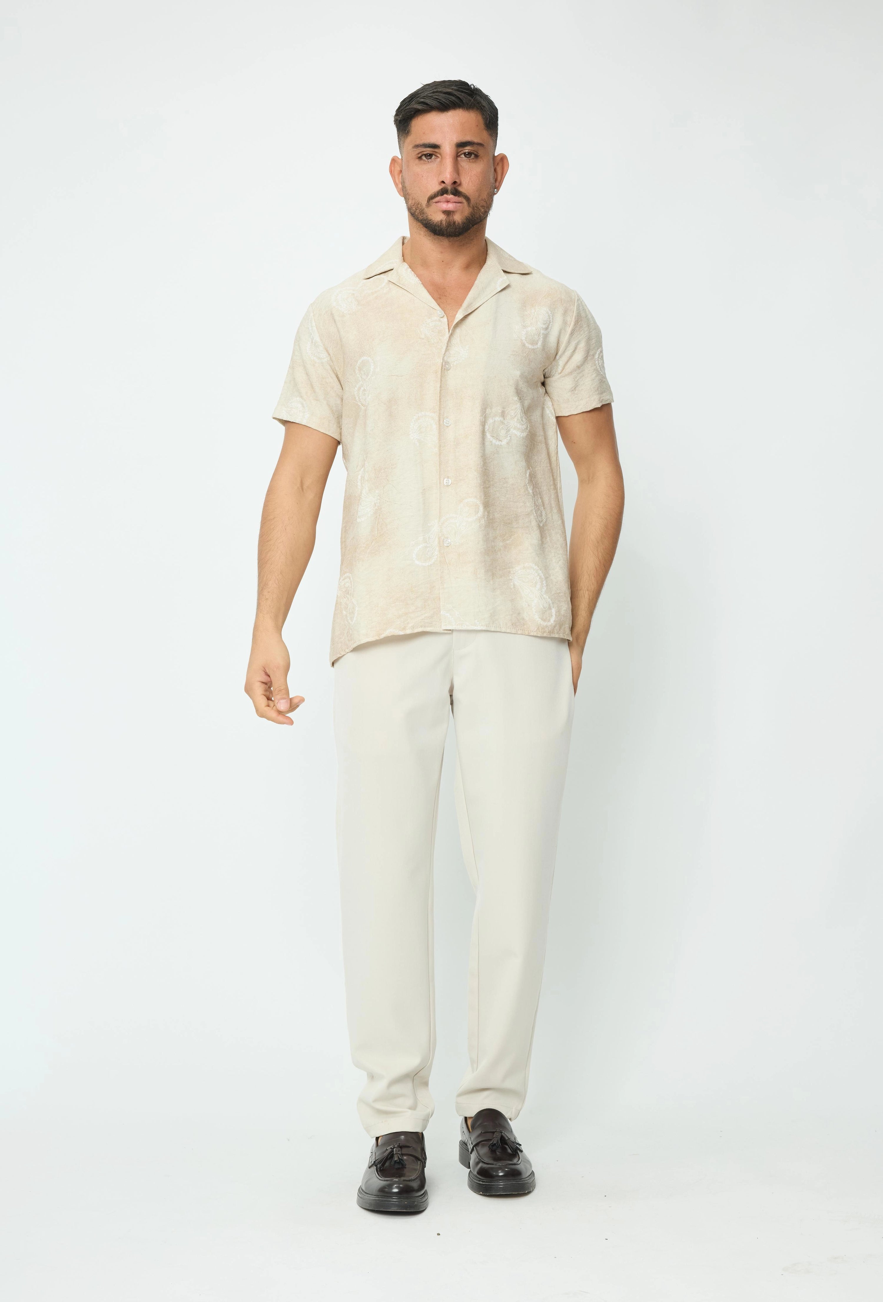 Chemise manches courtes tendance effet lin avec motif