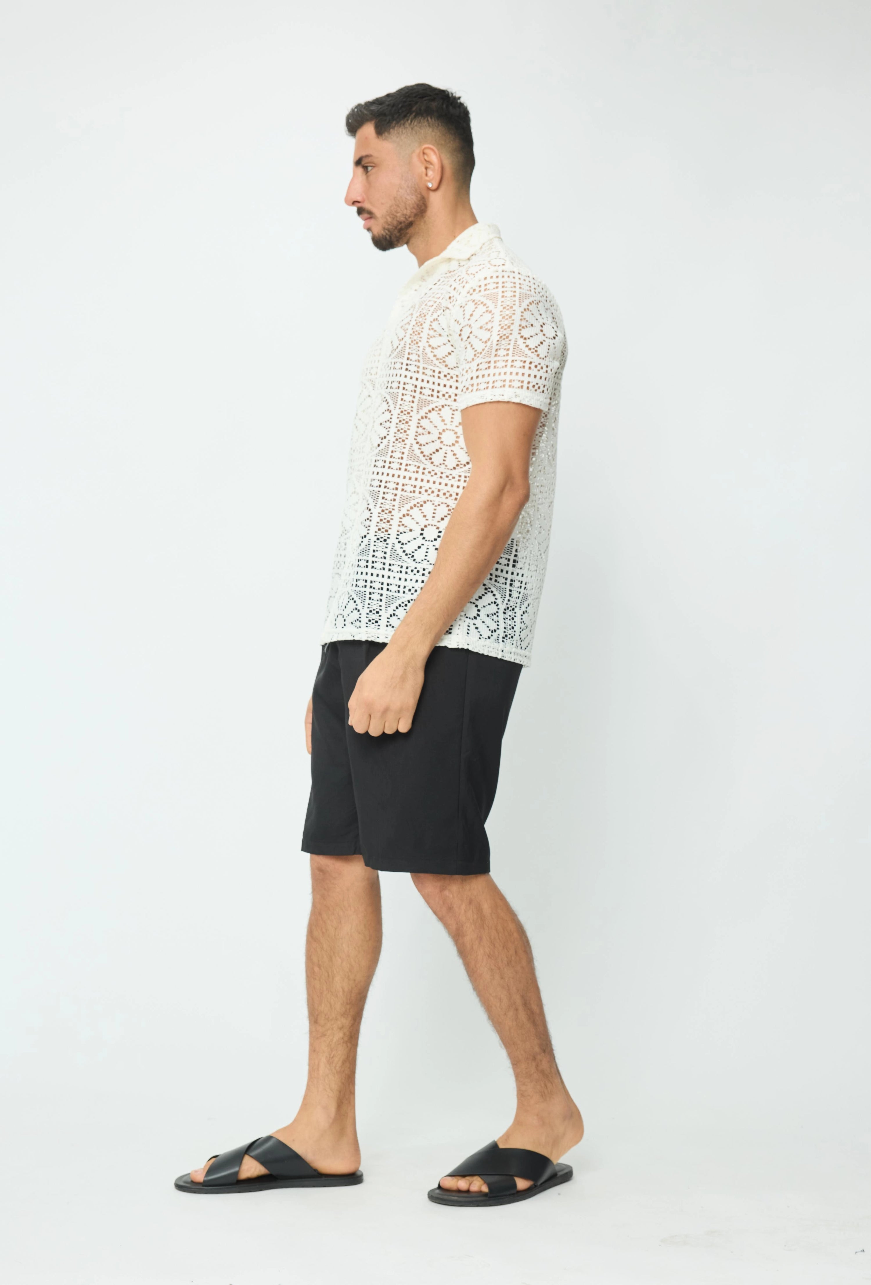 Chemise à dentelle transparente