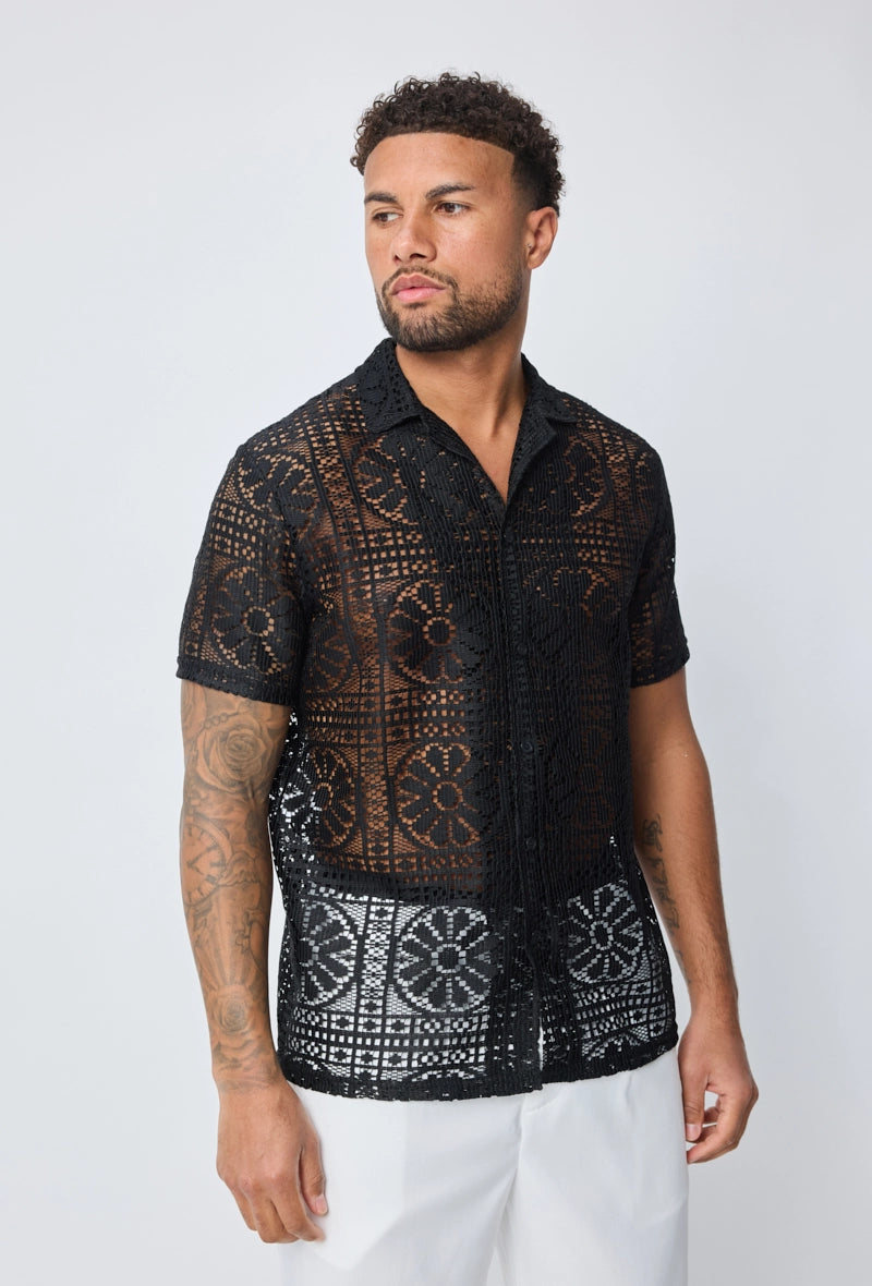 Chemise à dentelle transparente