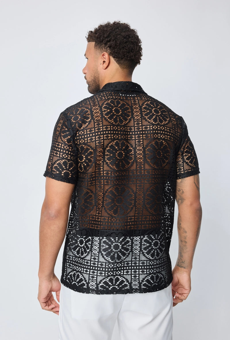 Chemise à dentelle transparente