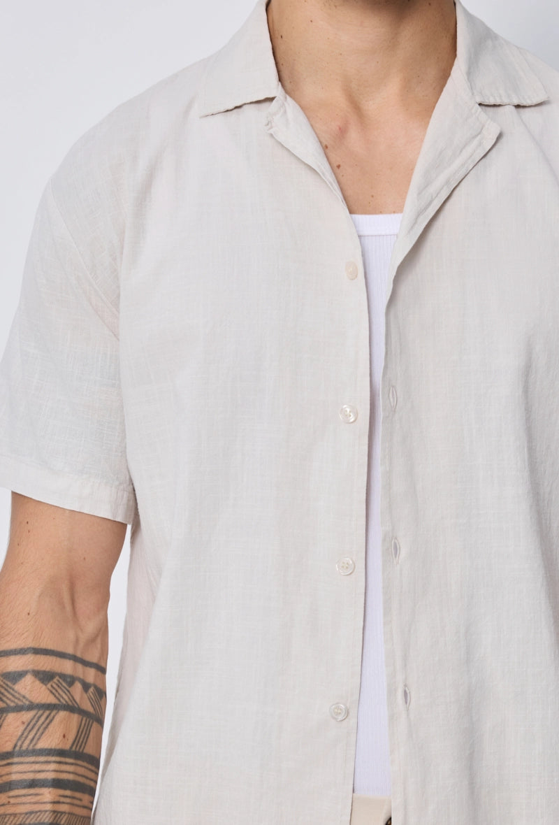 Chemise manches courtes unie coupe décontractée