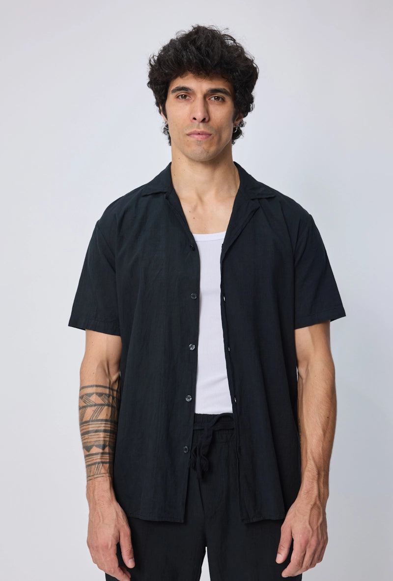 Chemise manches courtes unie coupe décontractée