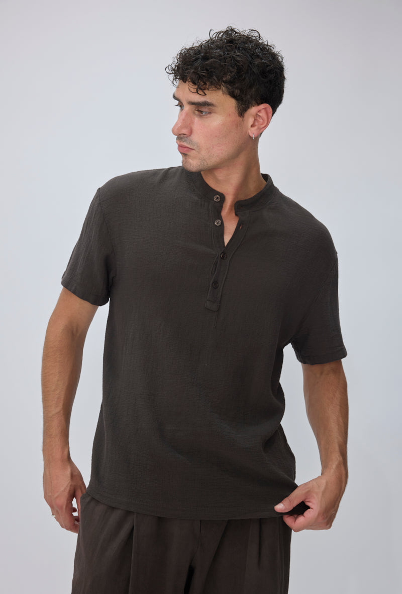 T-shirt col mao casual