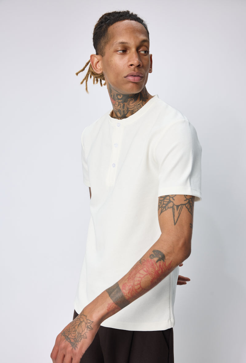T-shirt henley col tunisien