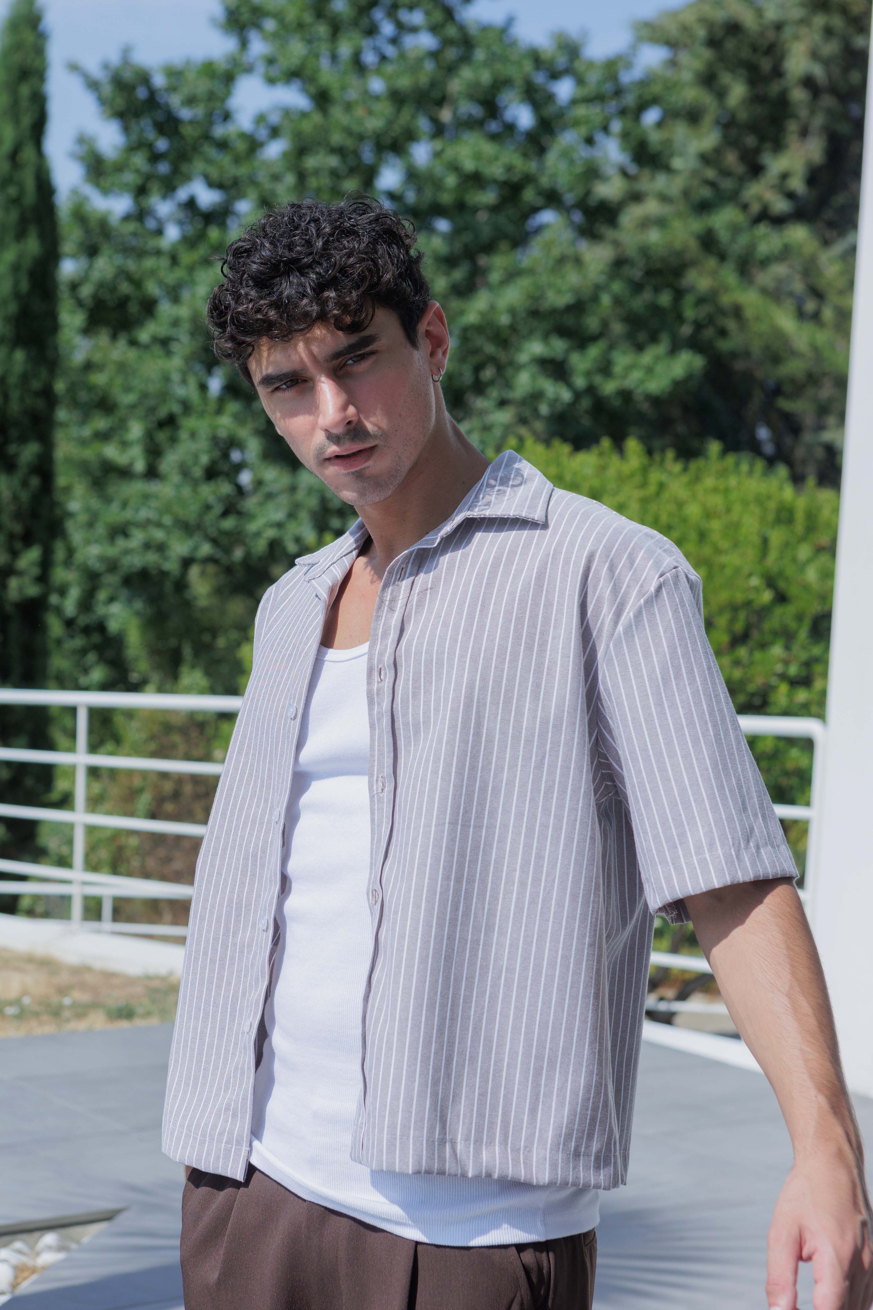 Chemise crop col ouvert