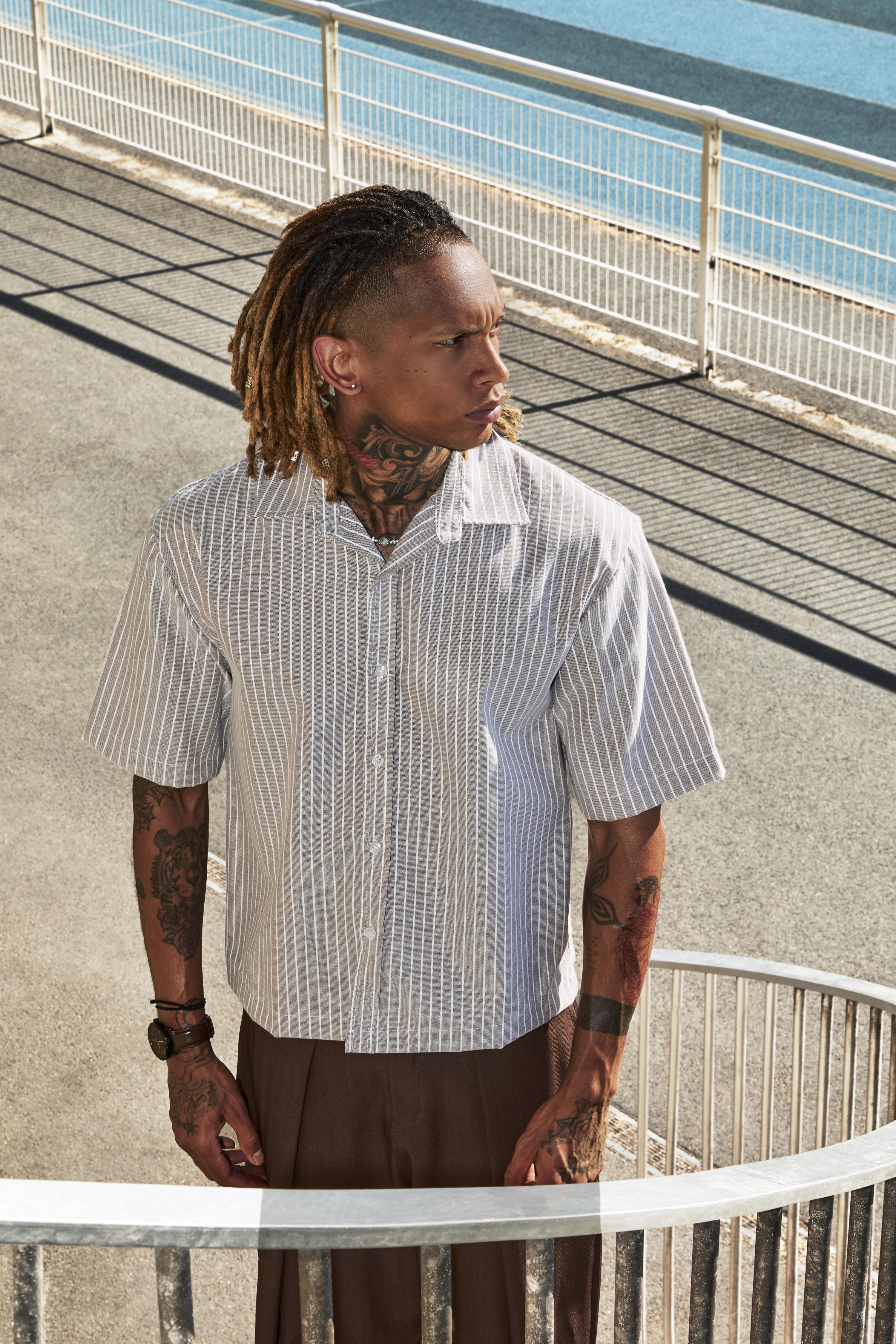 Chemise crop col ouvert