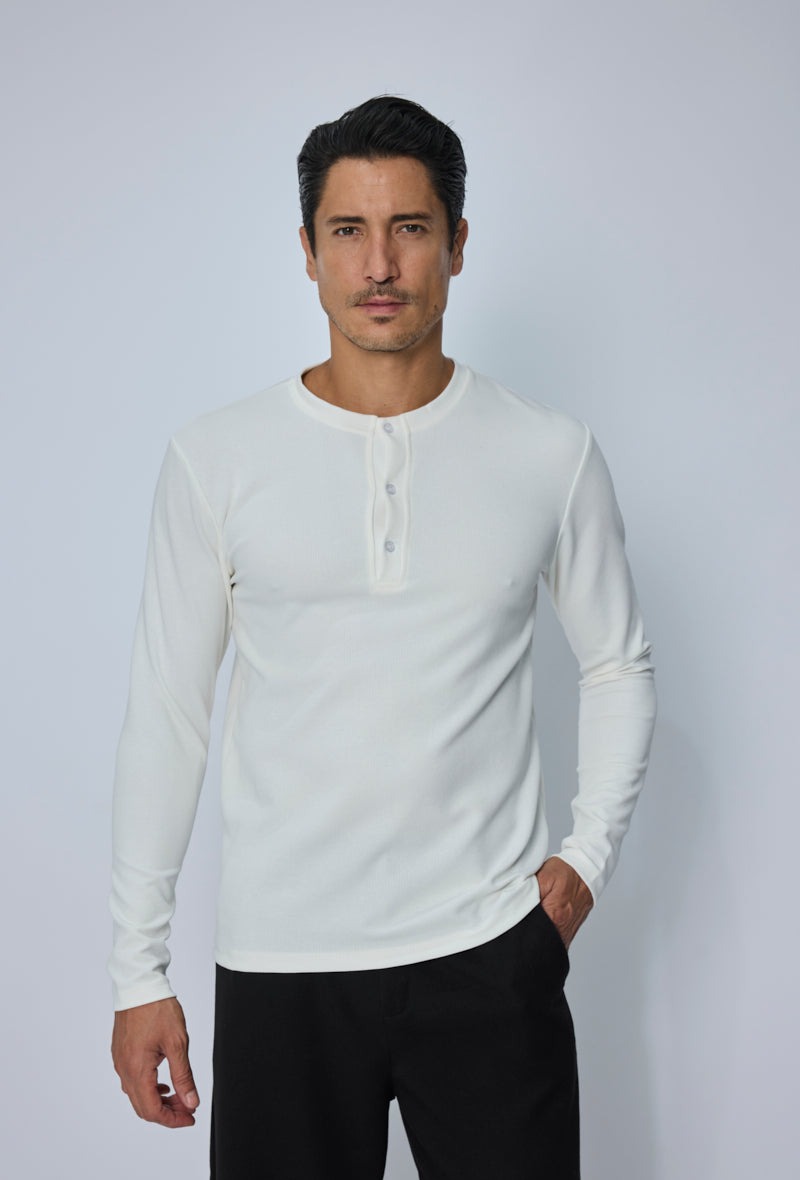 T-shirt henley