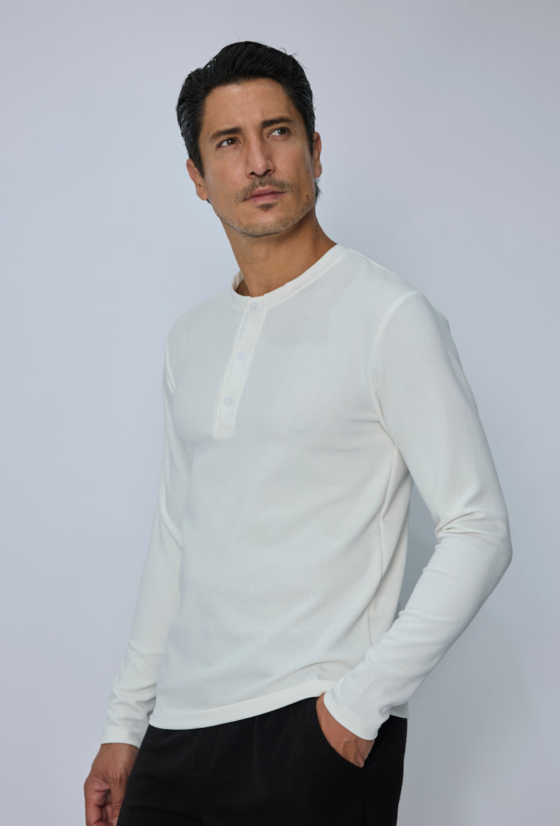 T-shirt henley