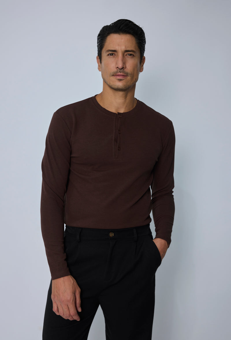 T-shirt henley