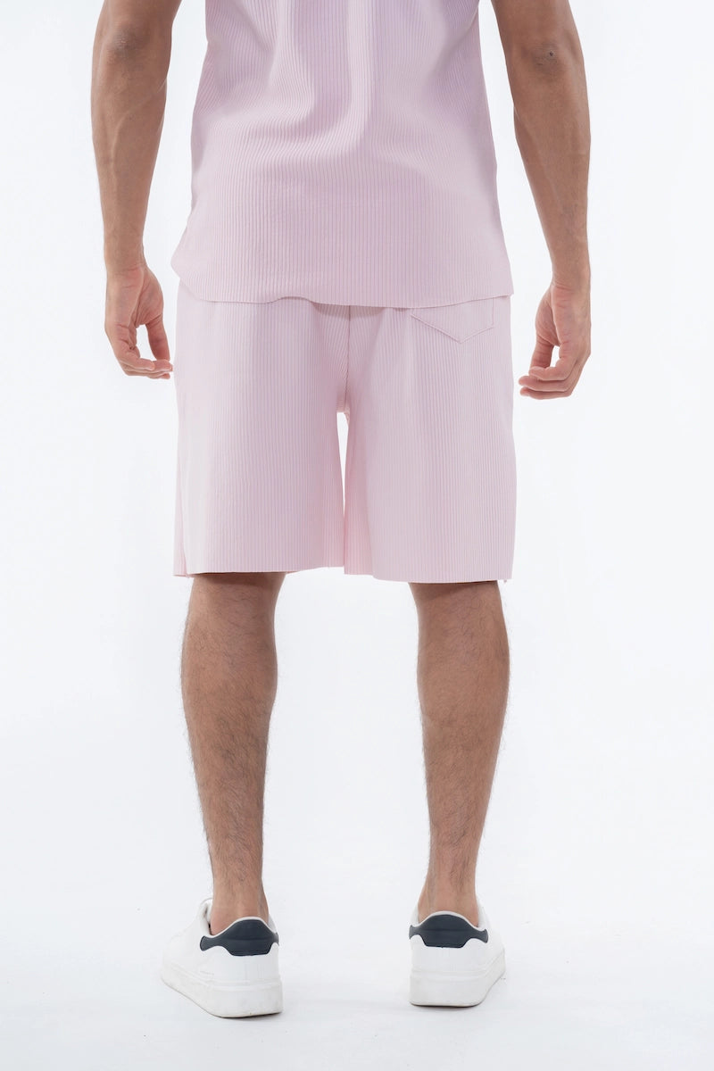Oversized pleated shorts