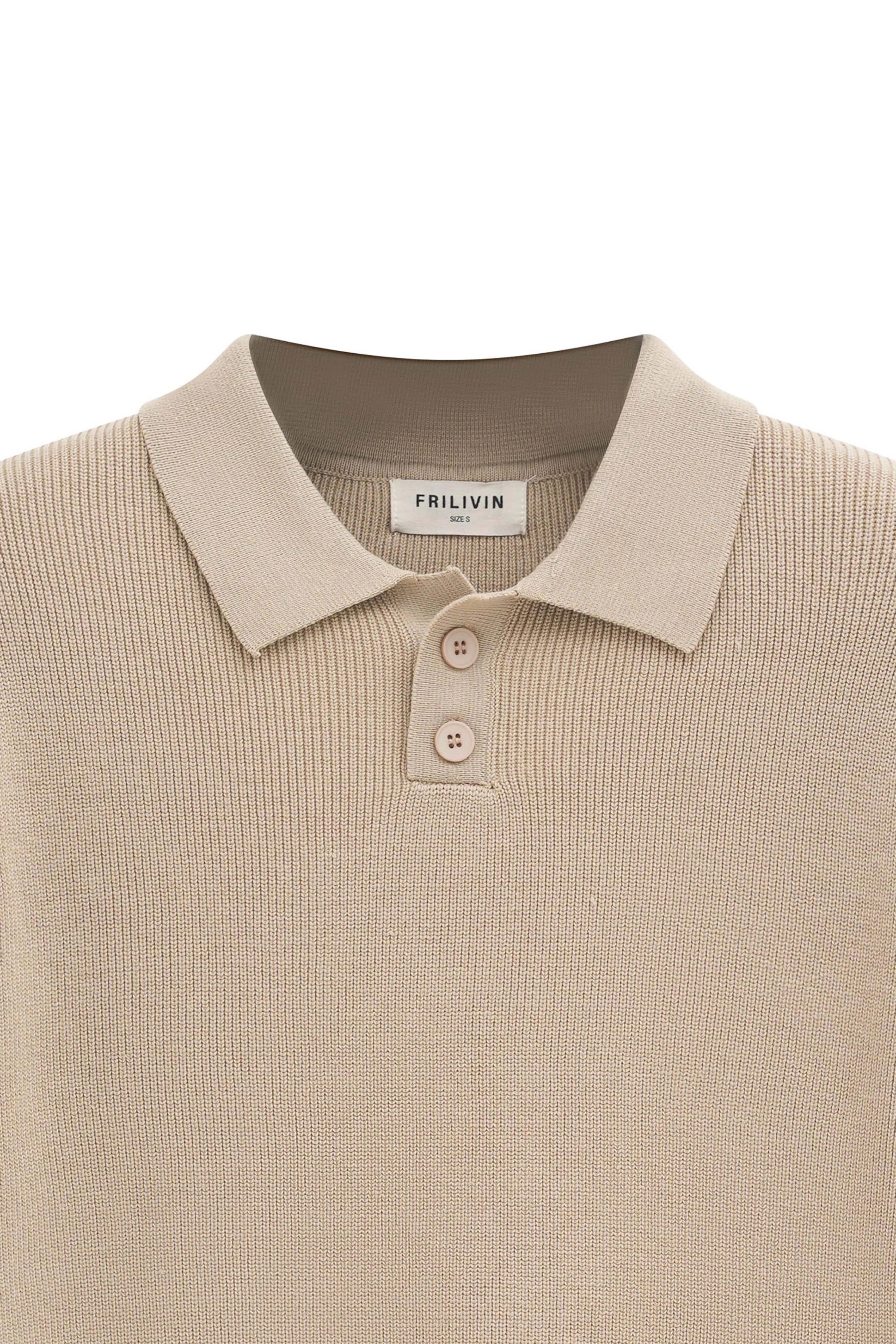 Pull en maille col à revers avec deux boutons