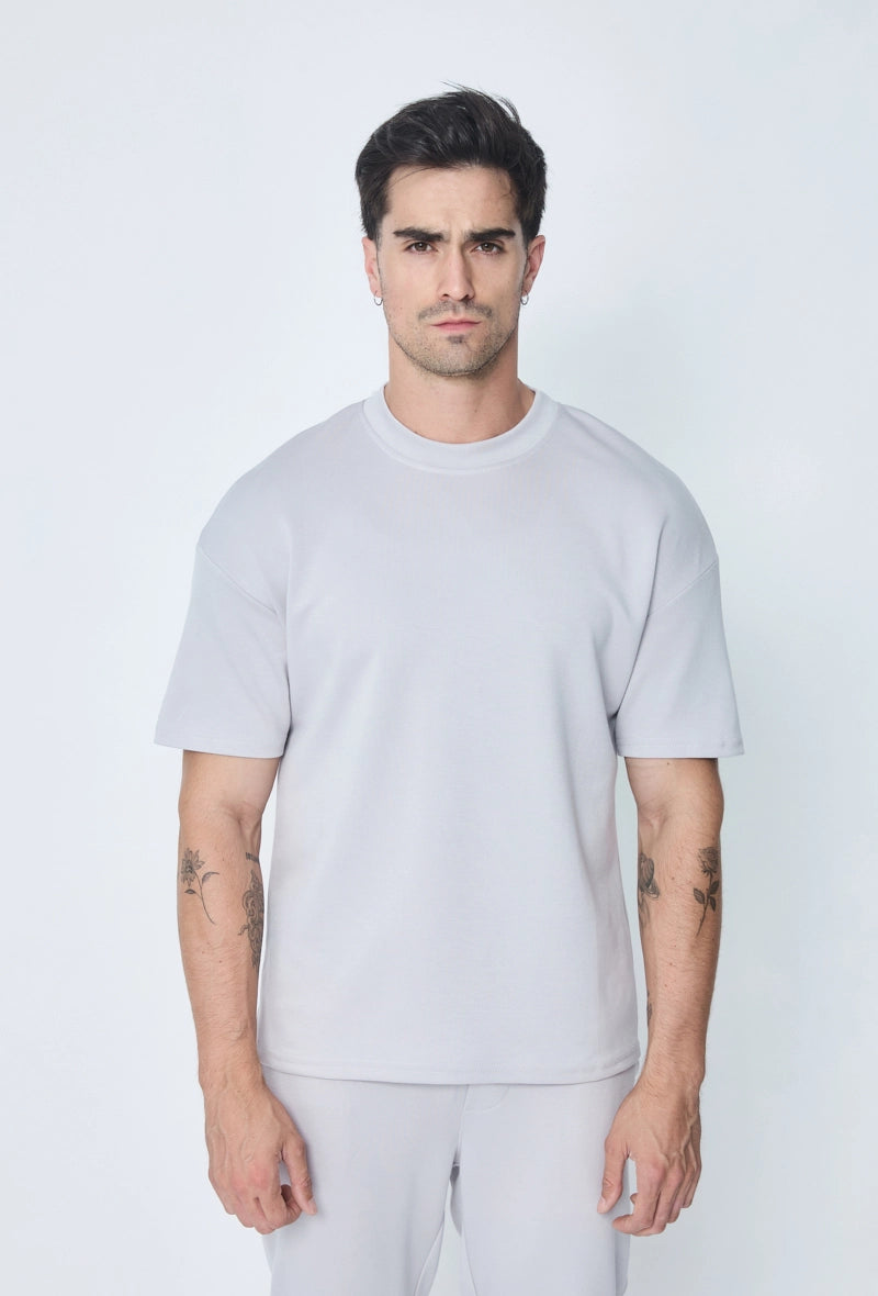 Ensemble uni t-shirt et pantalon