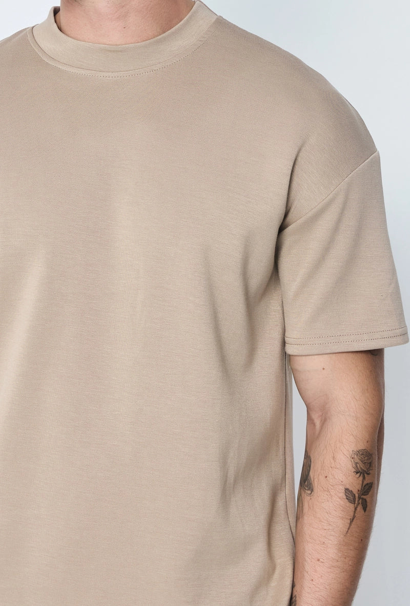 Ensemble uni t-shirt et pantalon