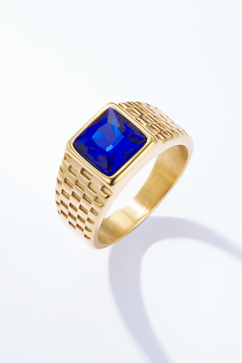 Bague avec pierre de couleur