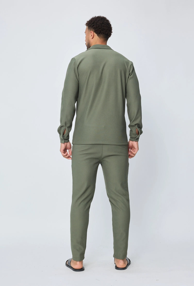 Ensemble plissé chemise et pantalon