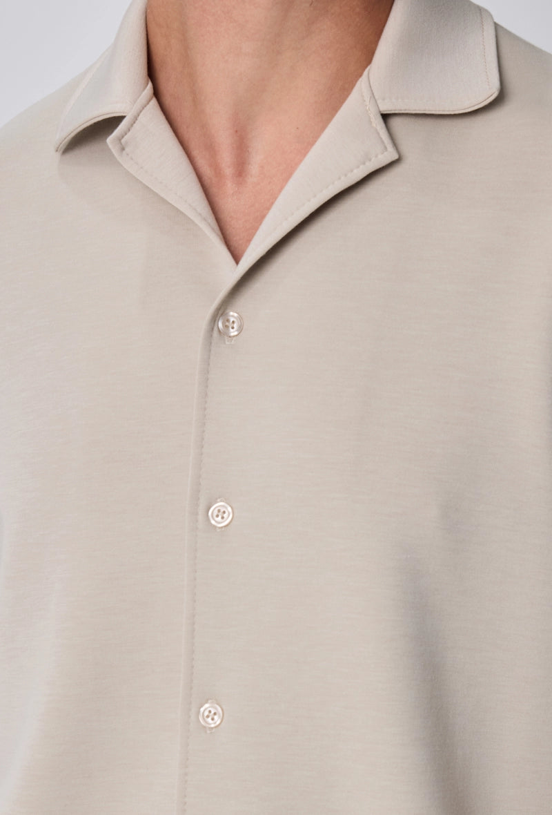 Ensemble chemise short décontracté moderne