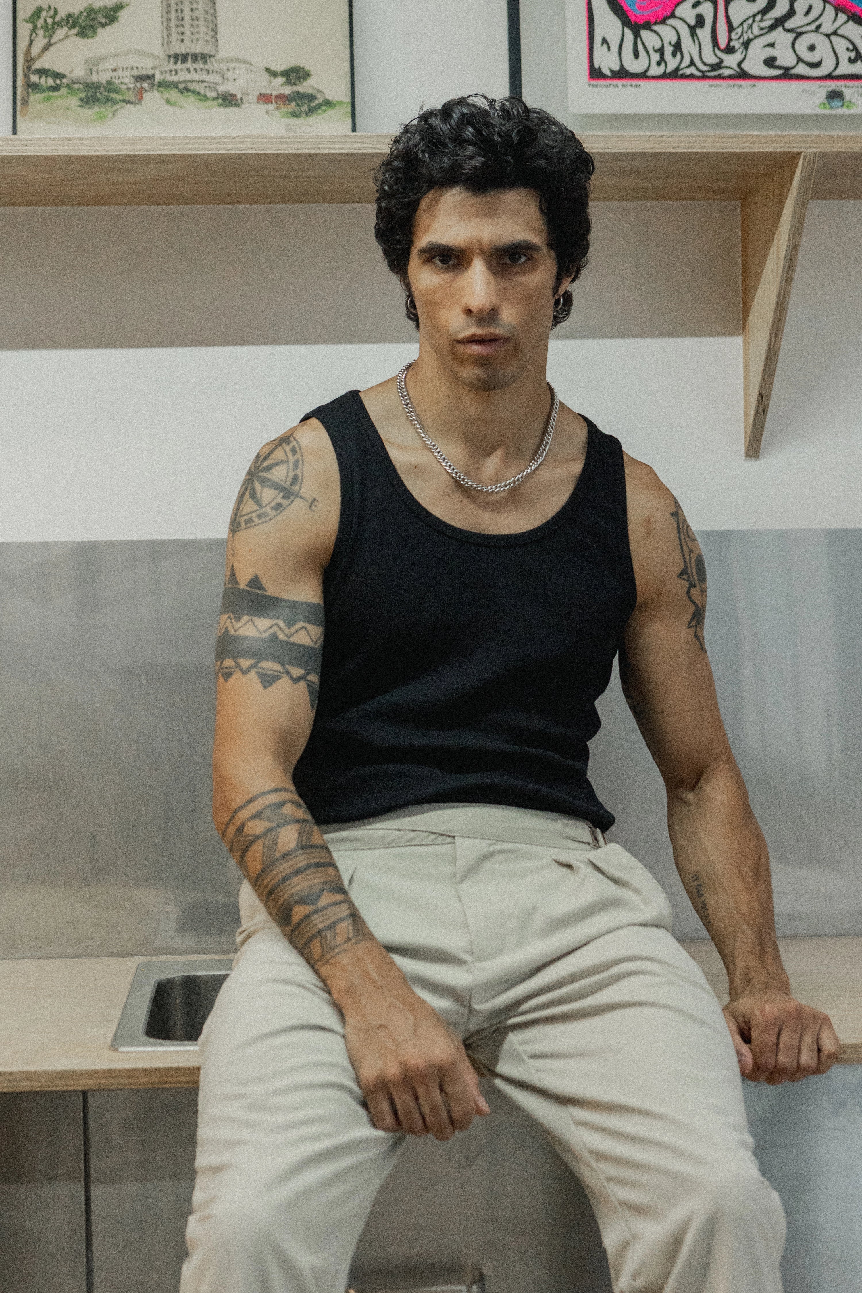 Plain sleeveless t-shirt