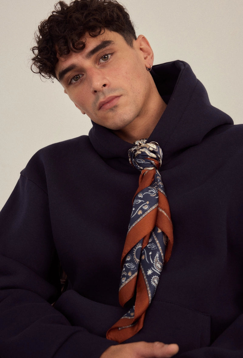 Sweat uni avec capuche