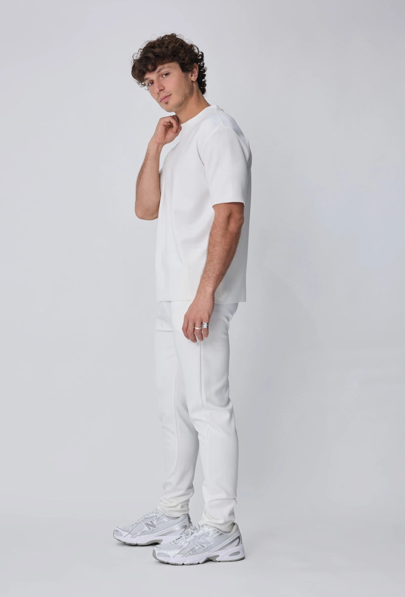 Ensemble t-shirt pantalon décontracté élégant