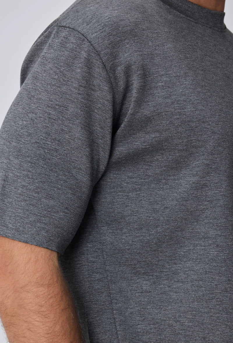 Ensemble t-shirt pantalon décontracté élégant