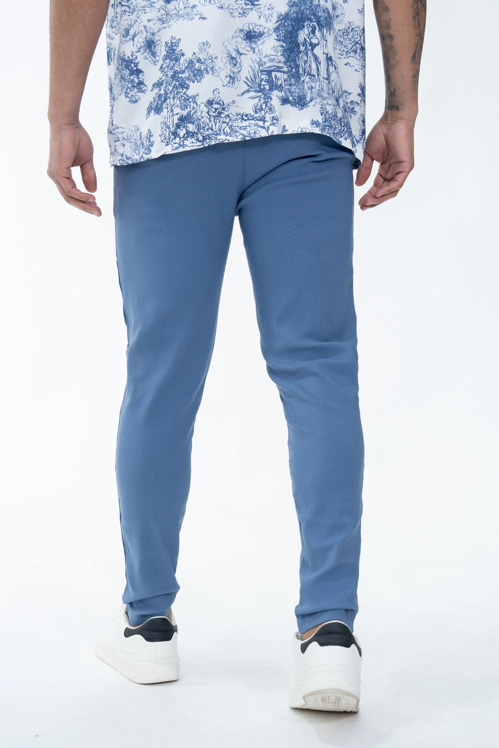 Pantalon chino classique uni