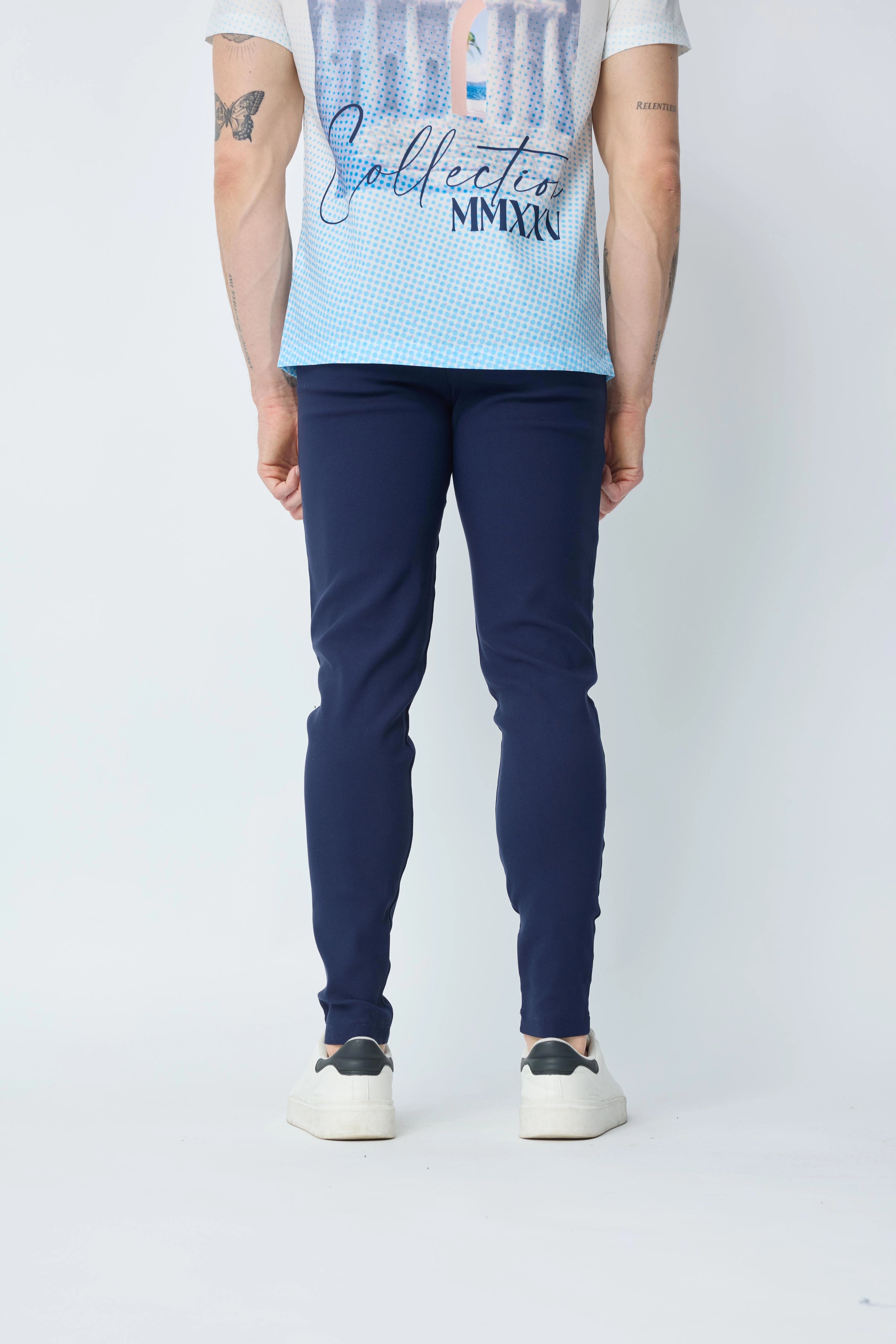 Pantalon chino classique uni