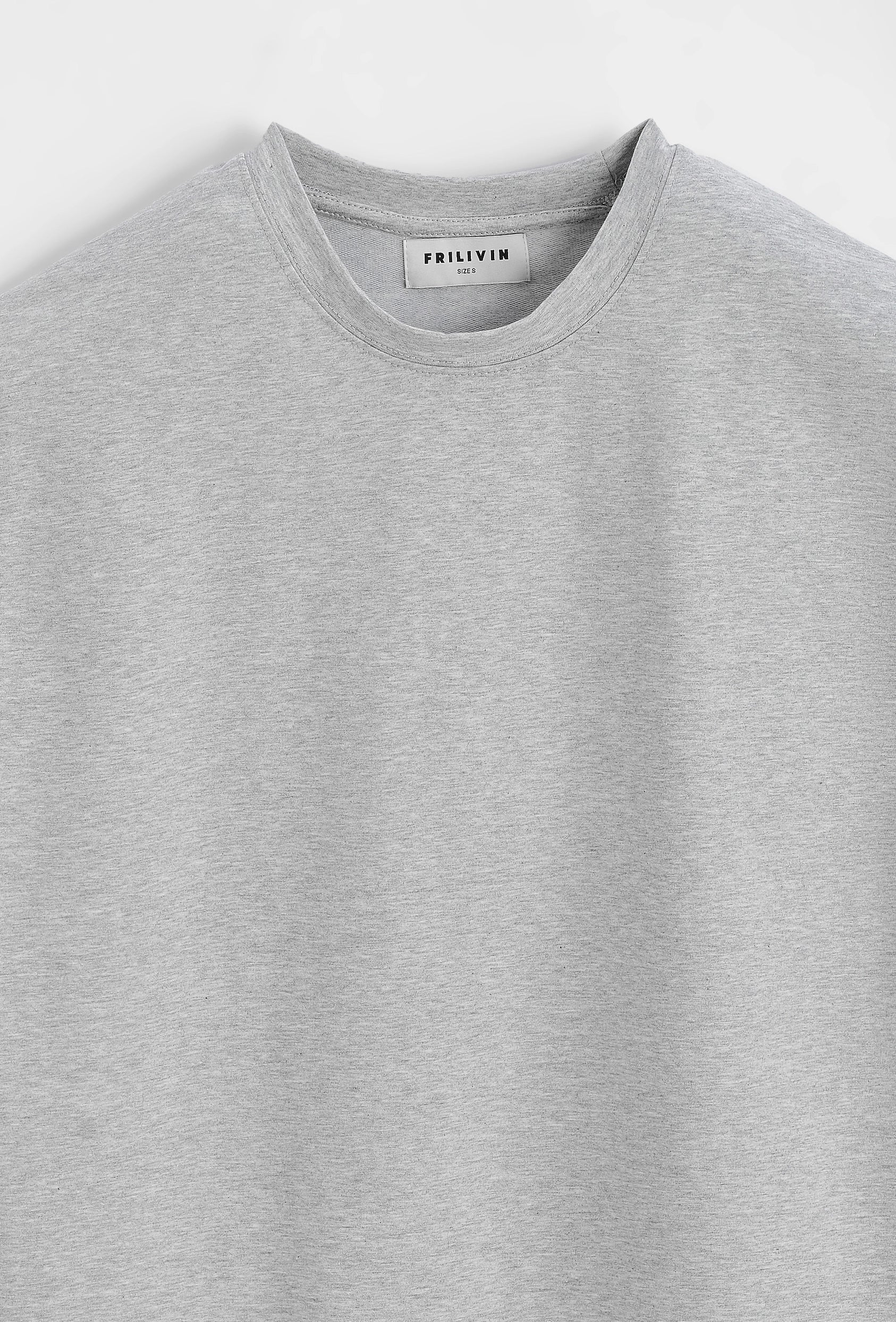 Oversized sleeveless t-shirt