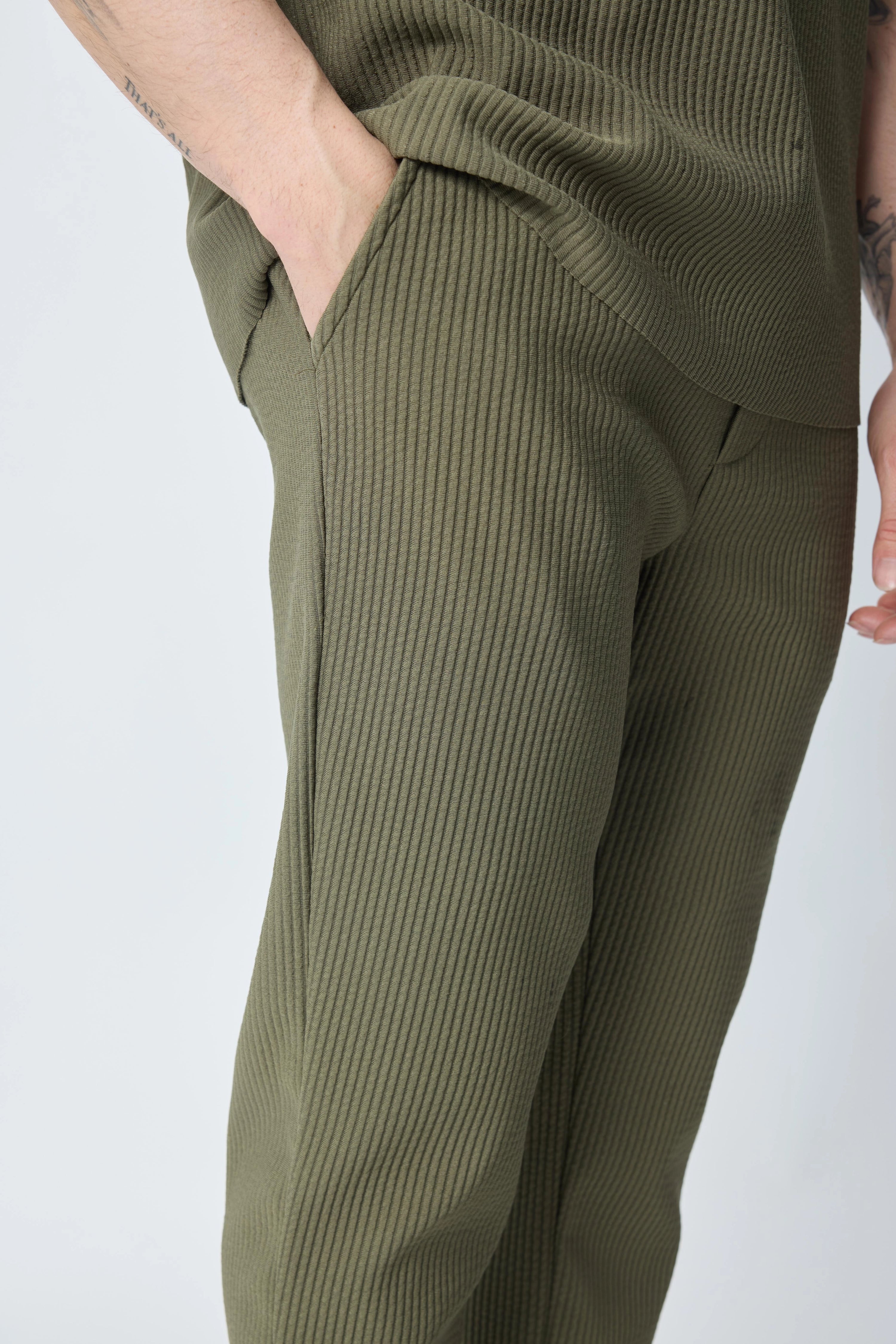 Ensemble t-shirt et pantalon uni
