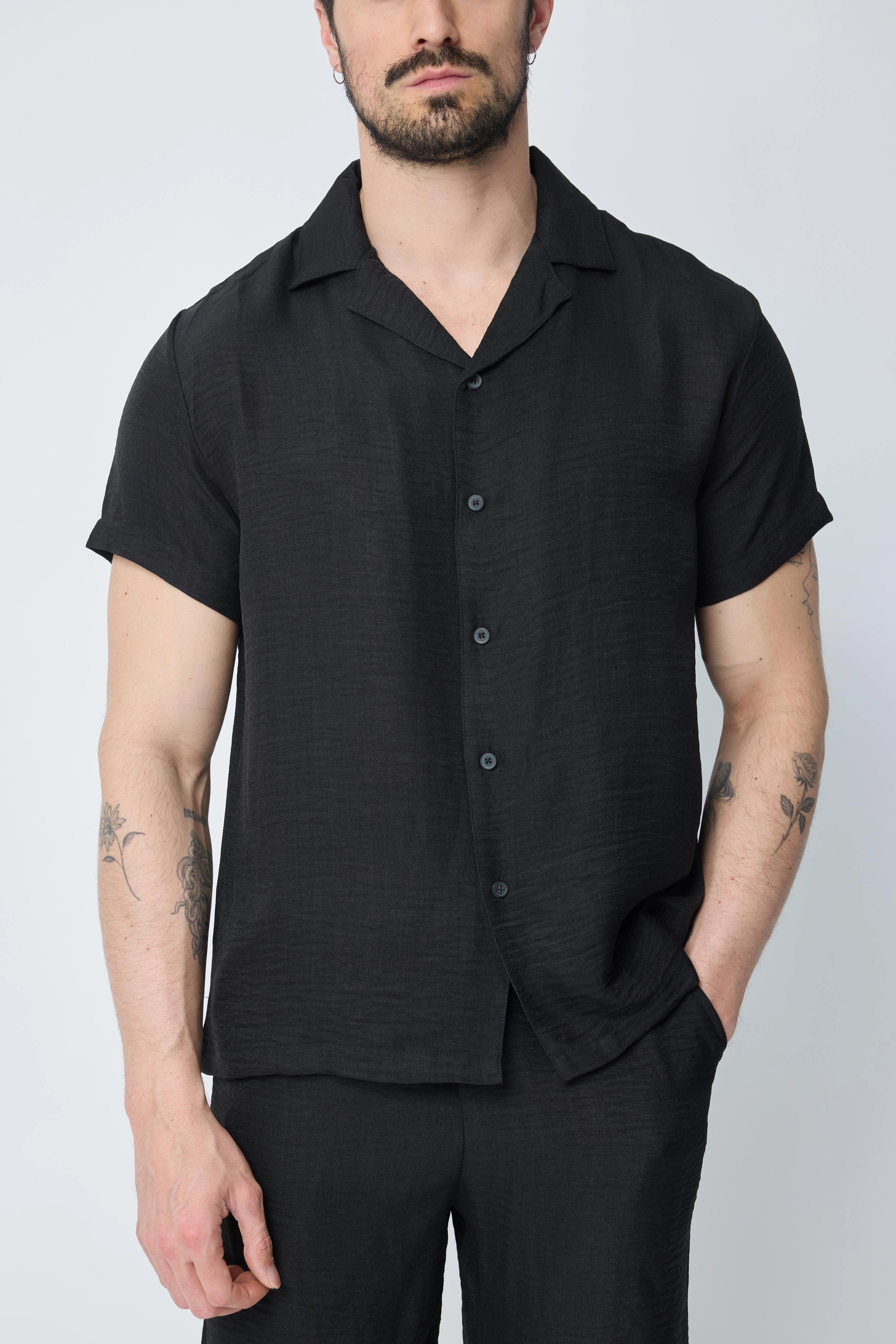 Ensemble chemise manches courtes short
