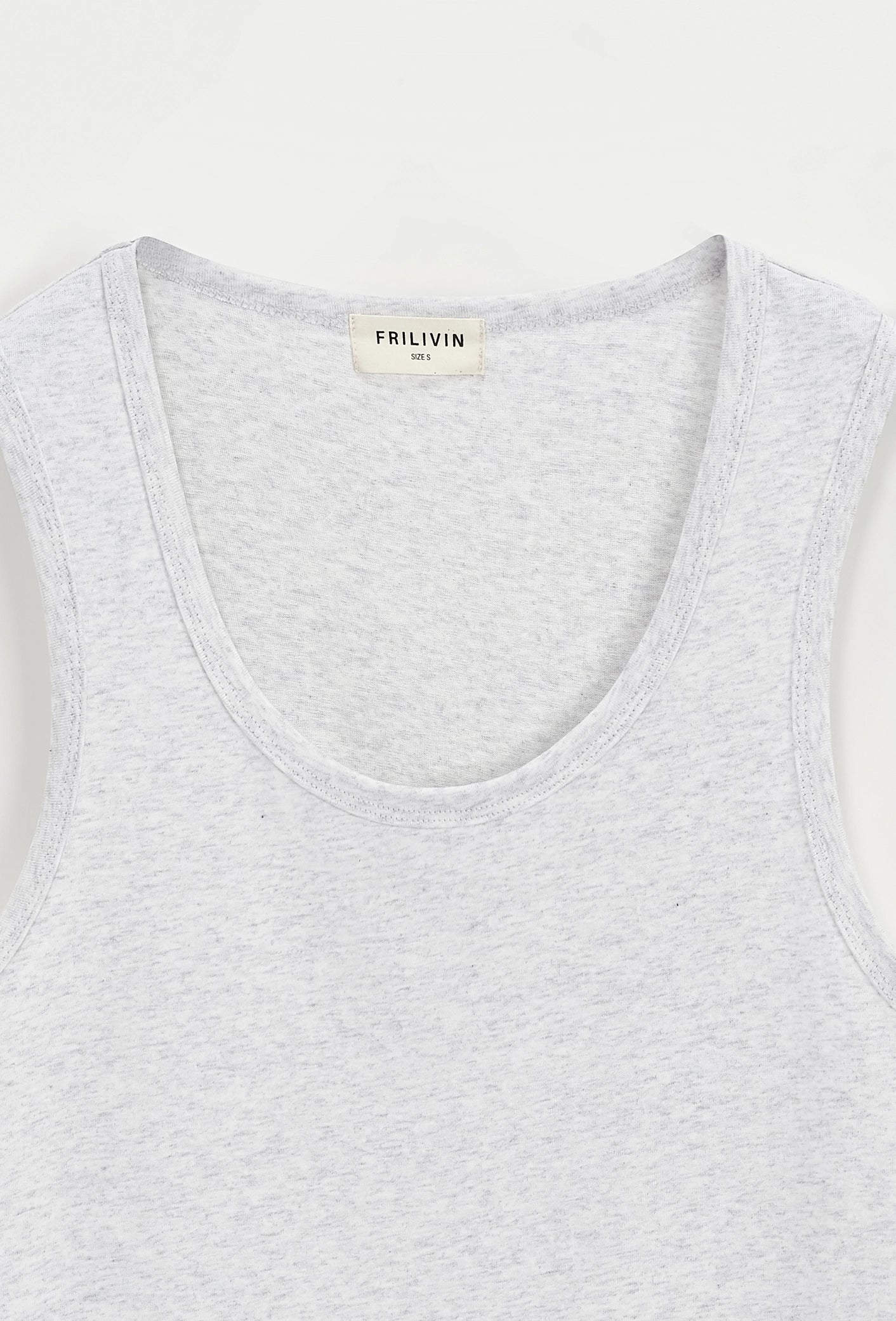 T-shirt uni sans manches