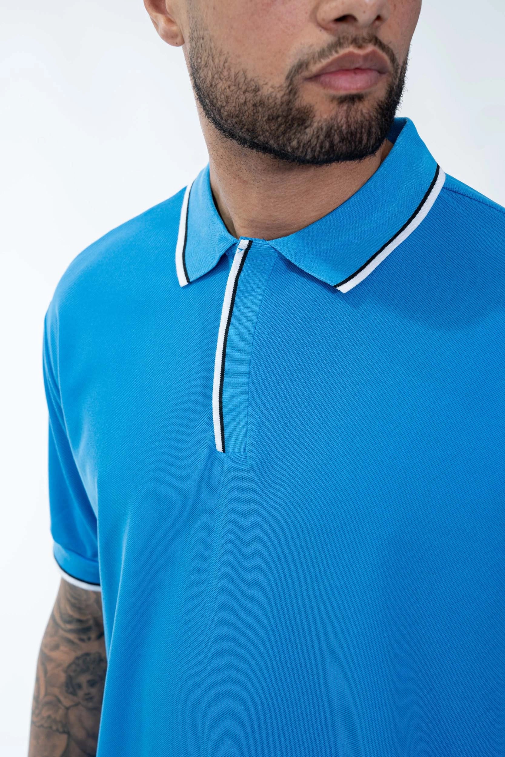 Plain short-sleeved polo shirt