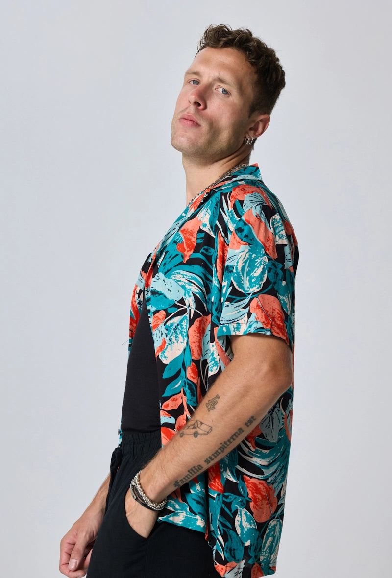 Chemise à motifs tropicals