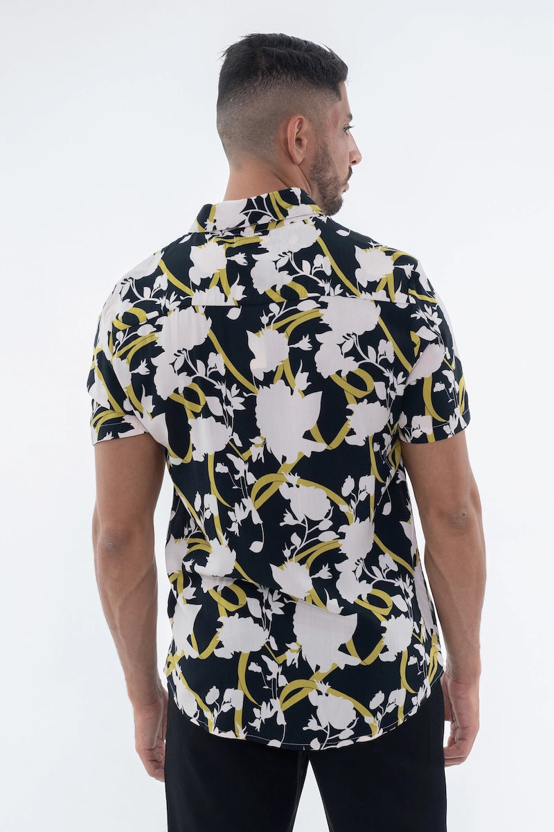 Short-sleeved shirt with an abstract floral pattern