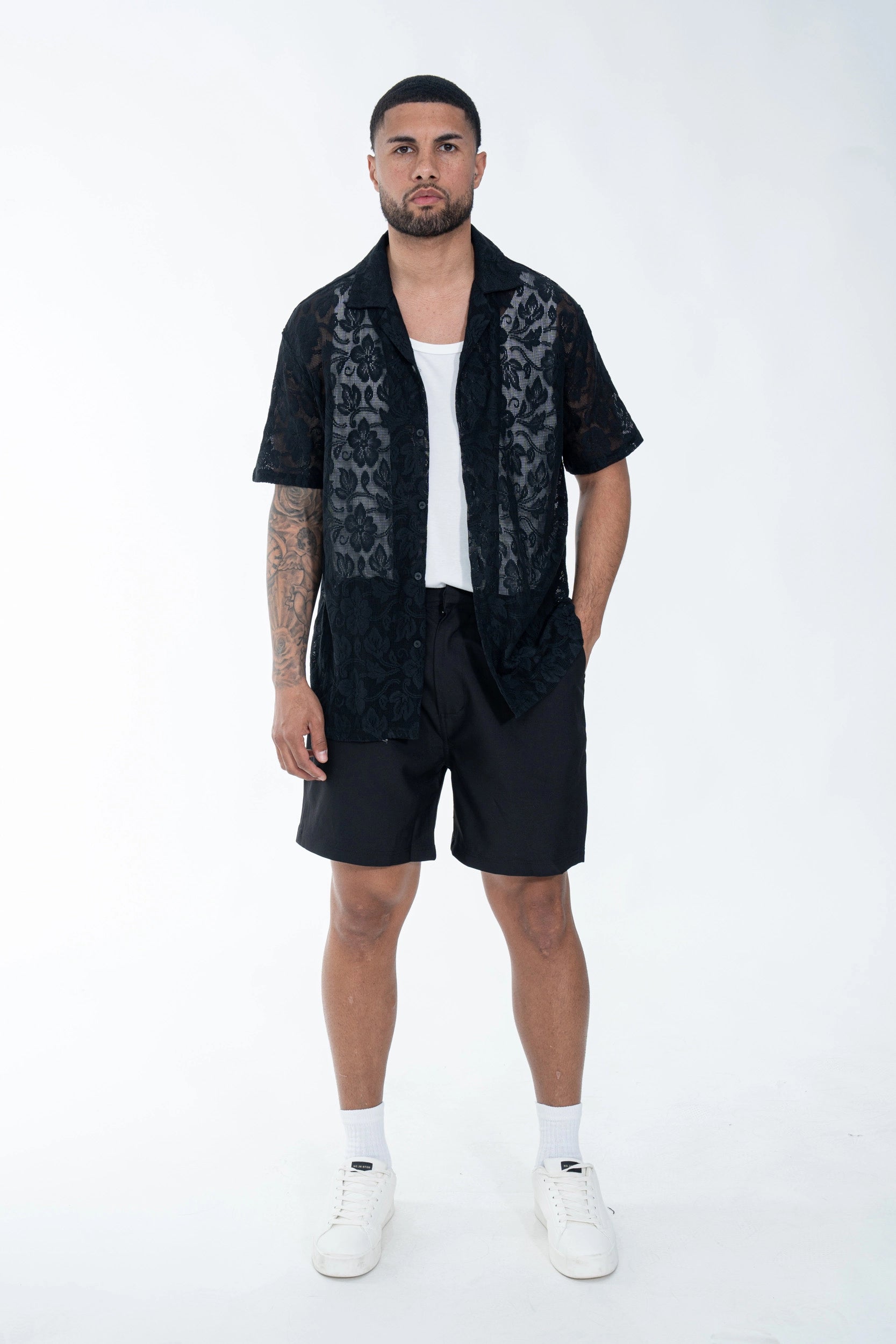 Chemise à manches courtes avec motif ton sur ton