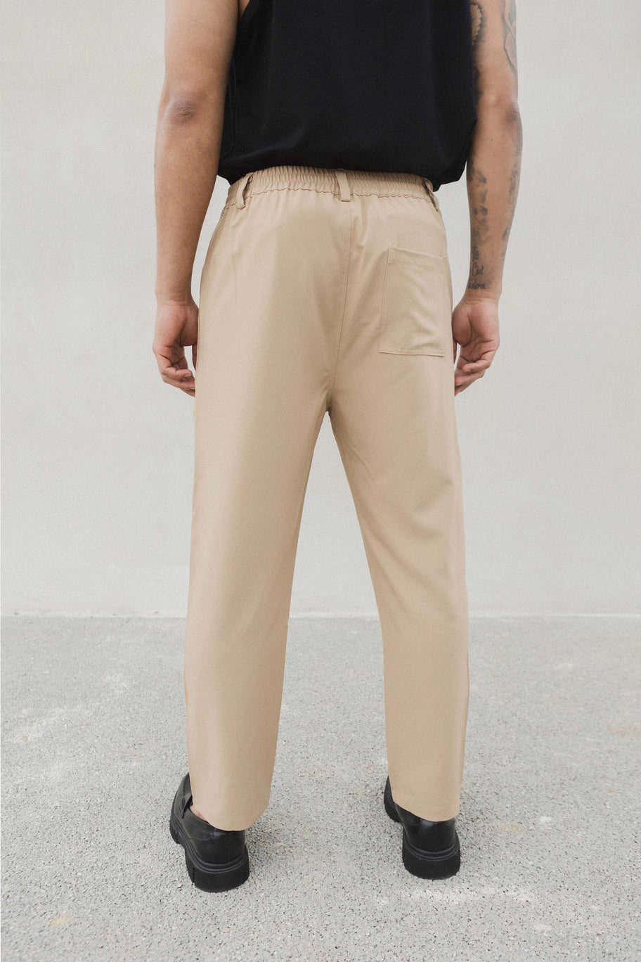 Elegant slim-fit pants