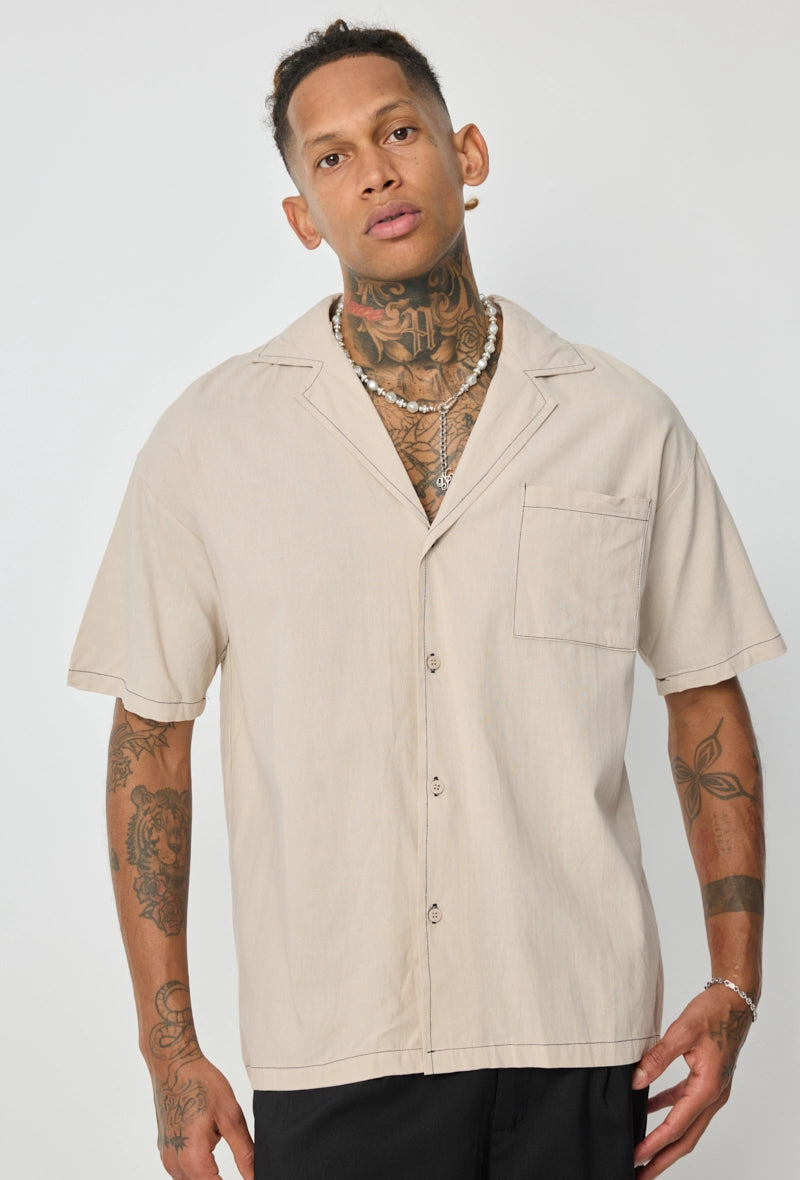 Chemise d'été minimaliste