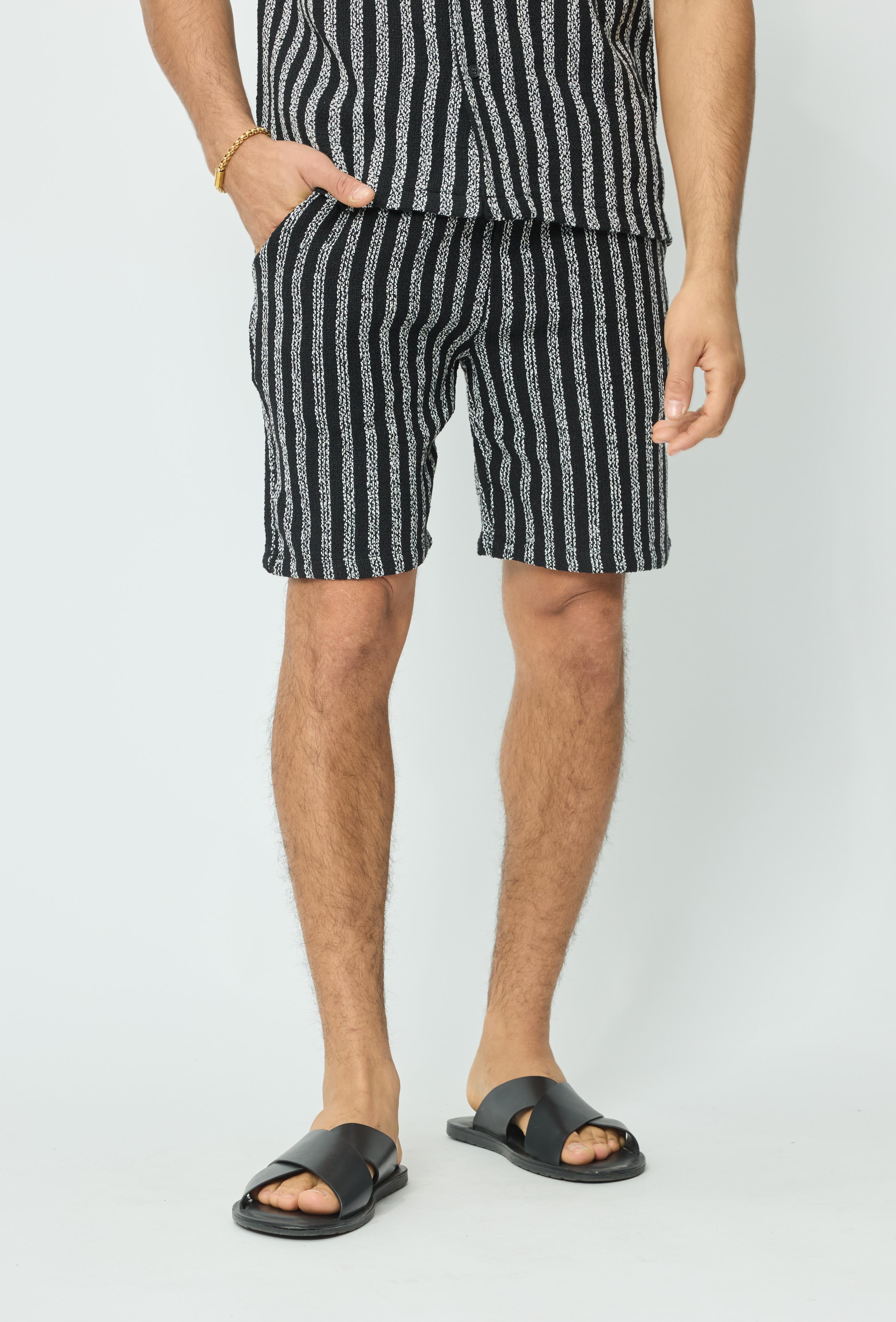 Short à rayures