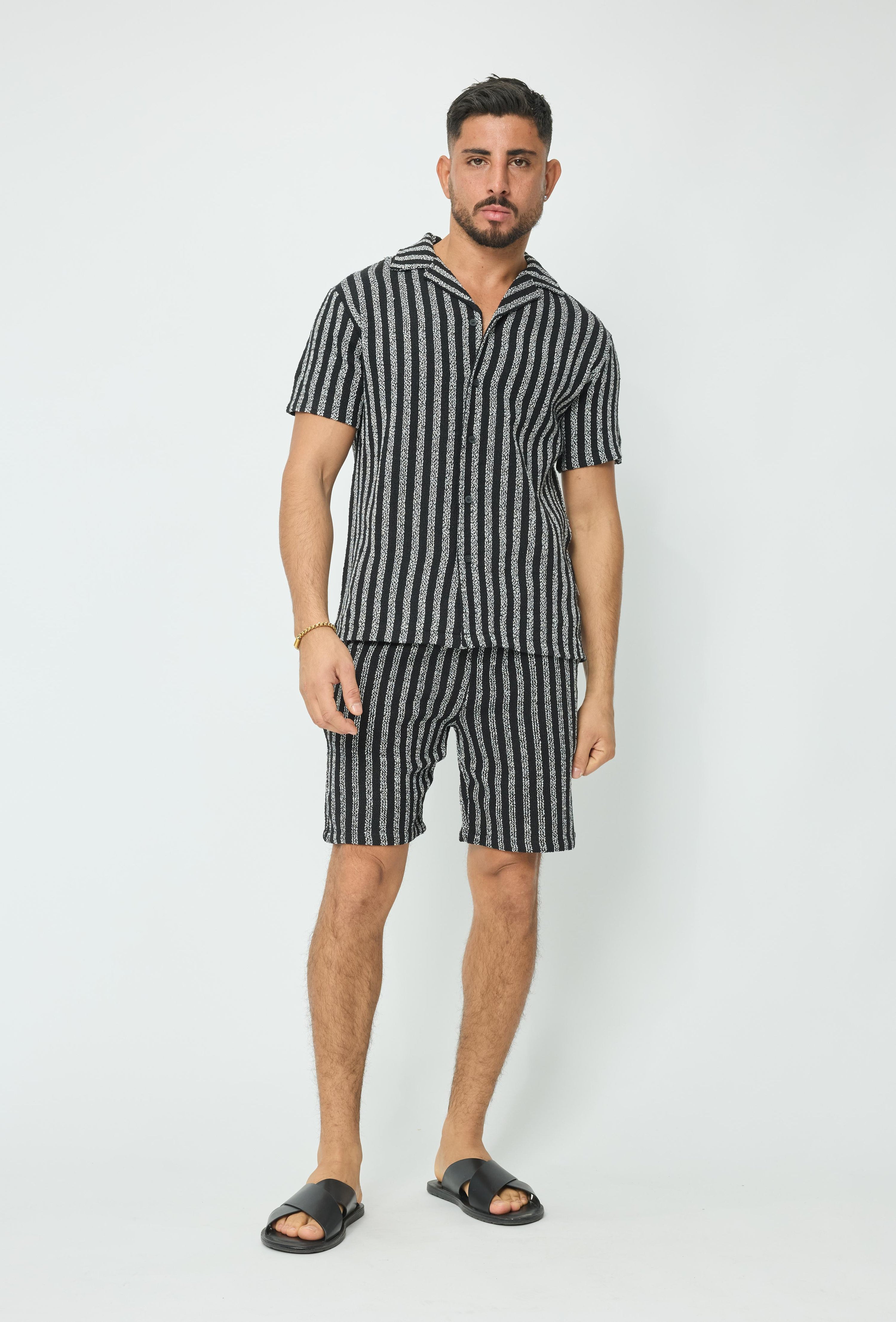 Short à rayures