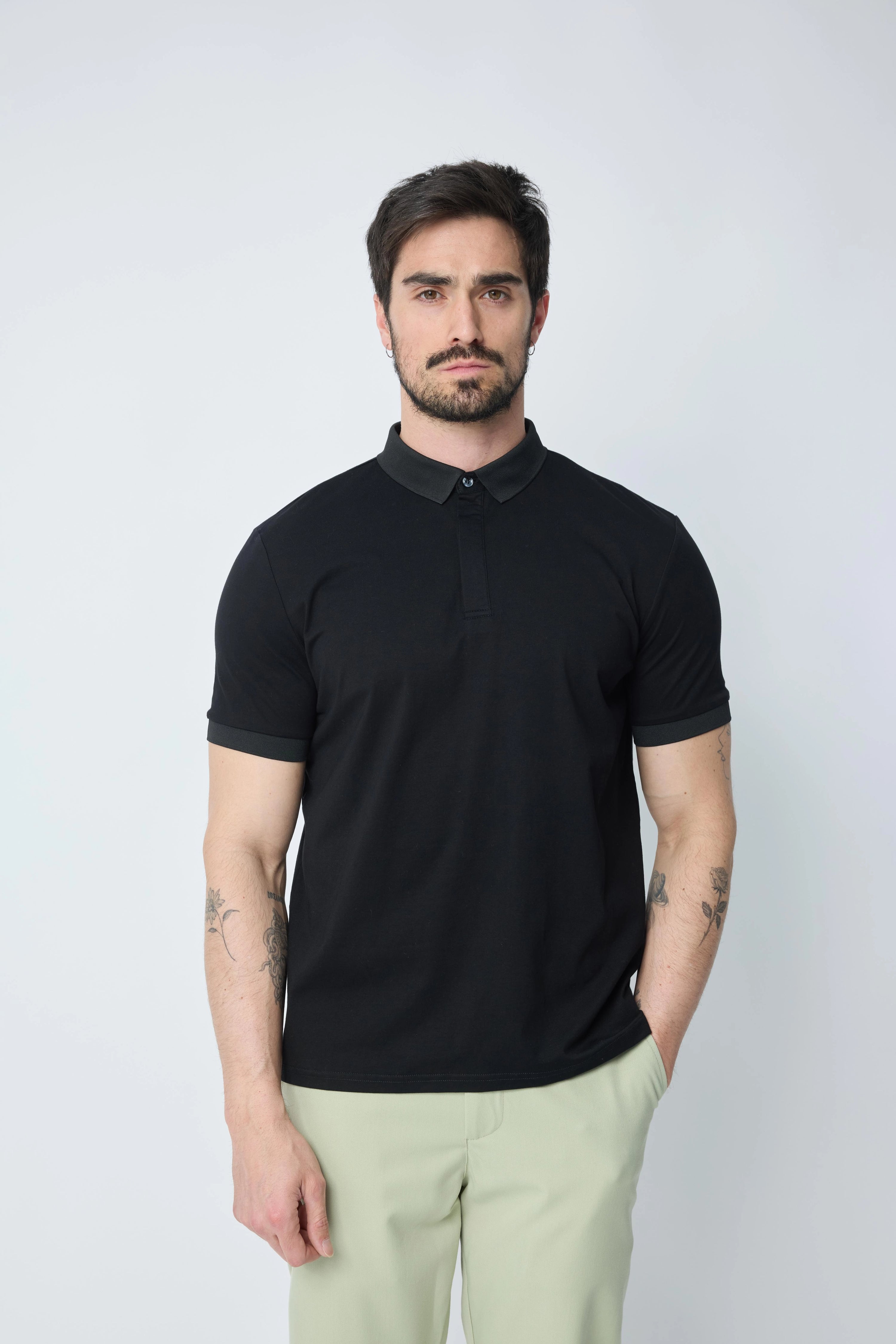 Polos uni