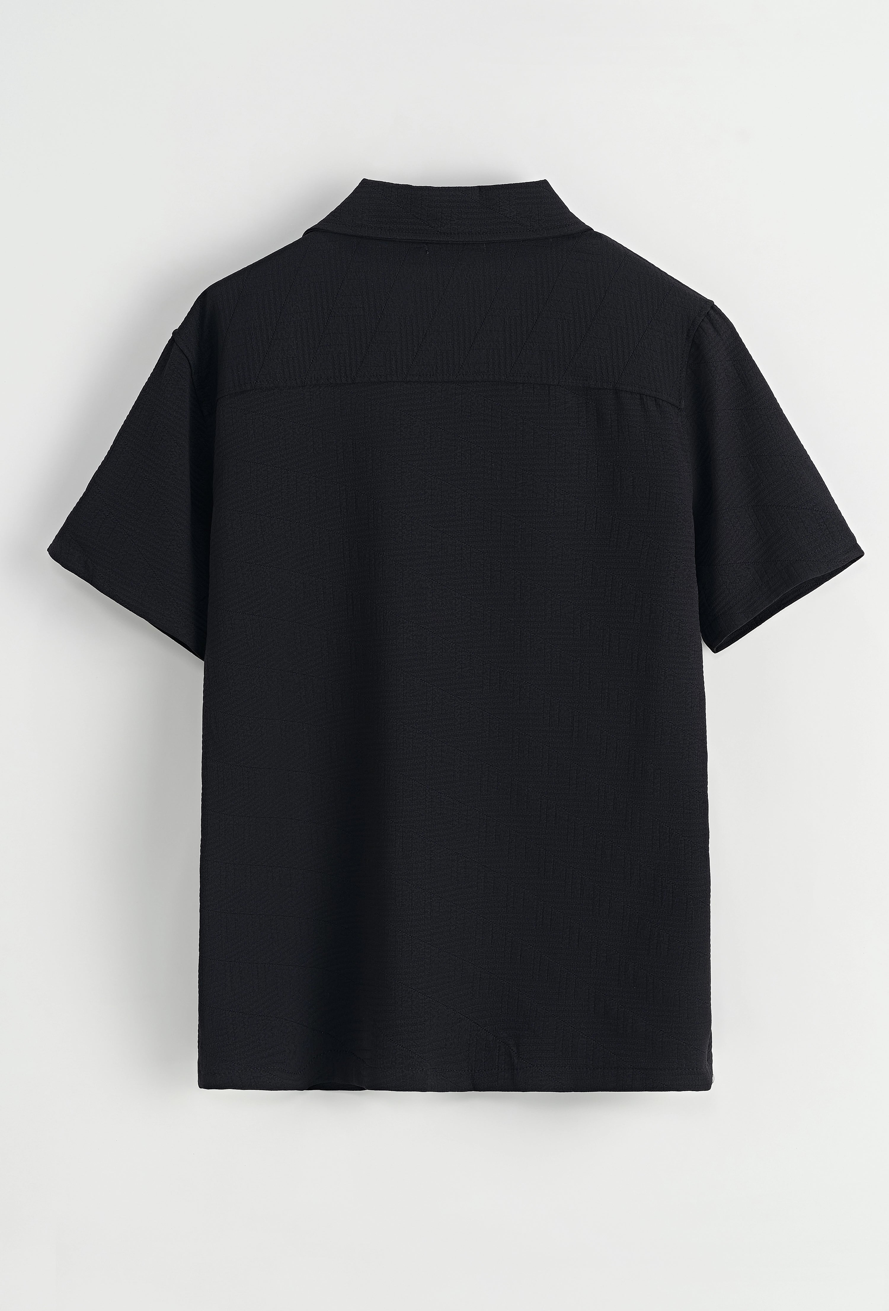 Ensemble chemise et short unis à motif