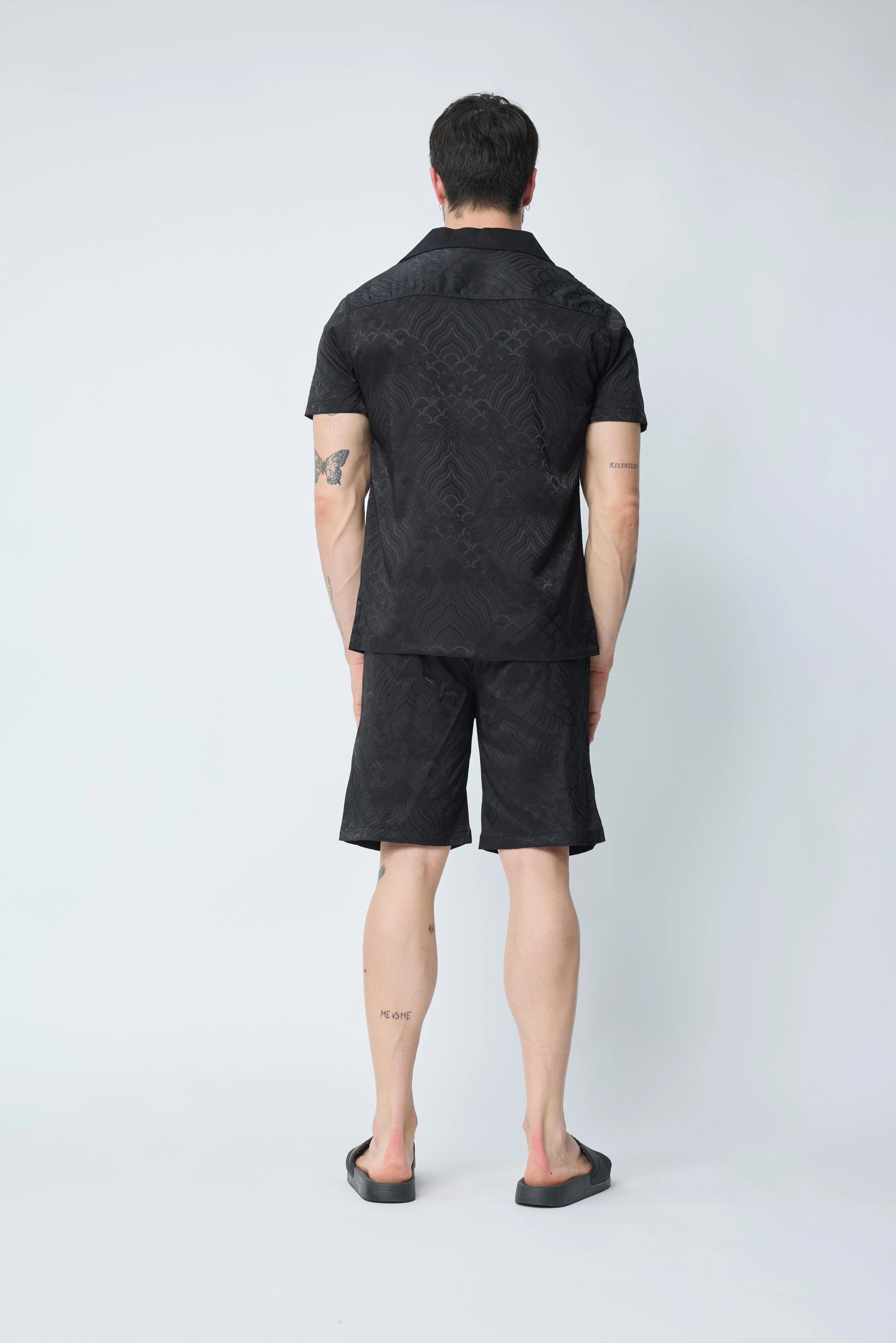 Ensemble chemise et short uni à motif