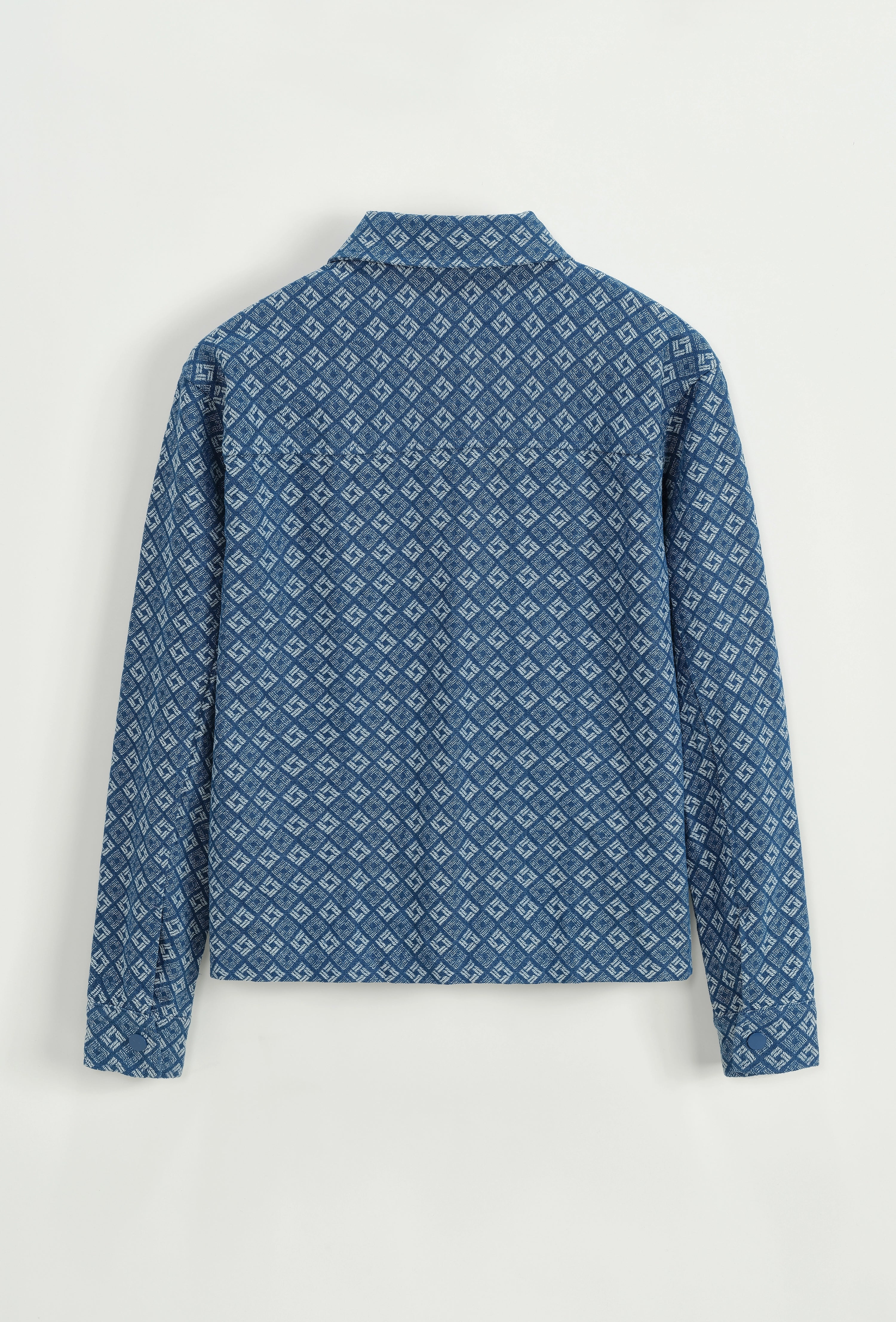Veste à col chemise avec des motifs réguliers