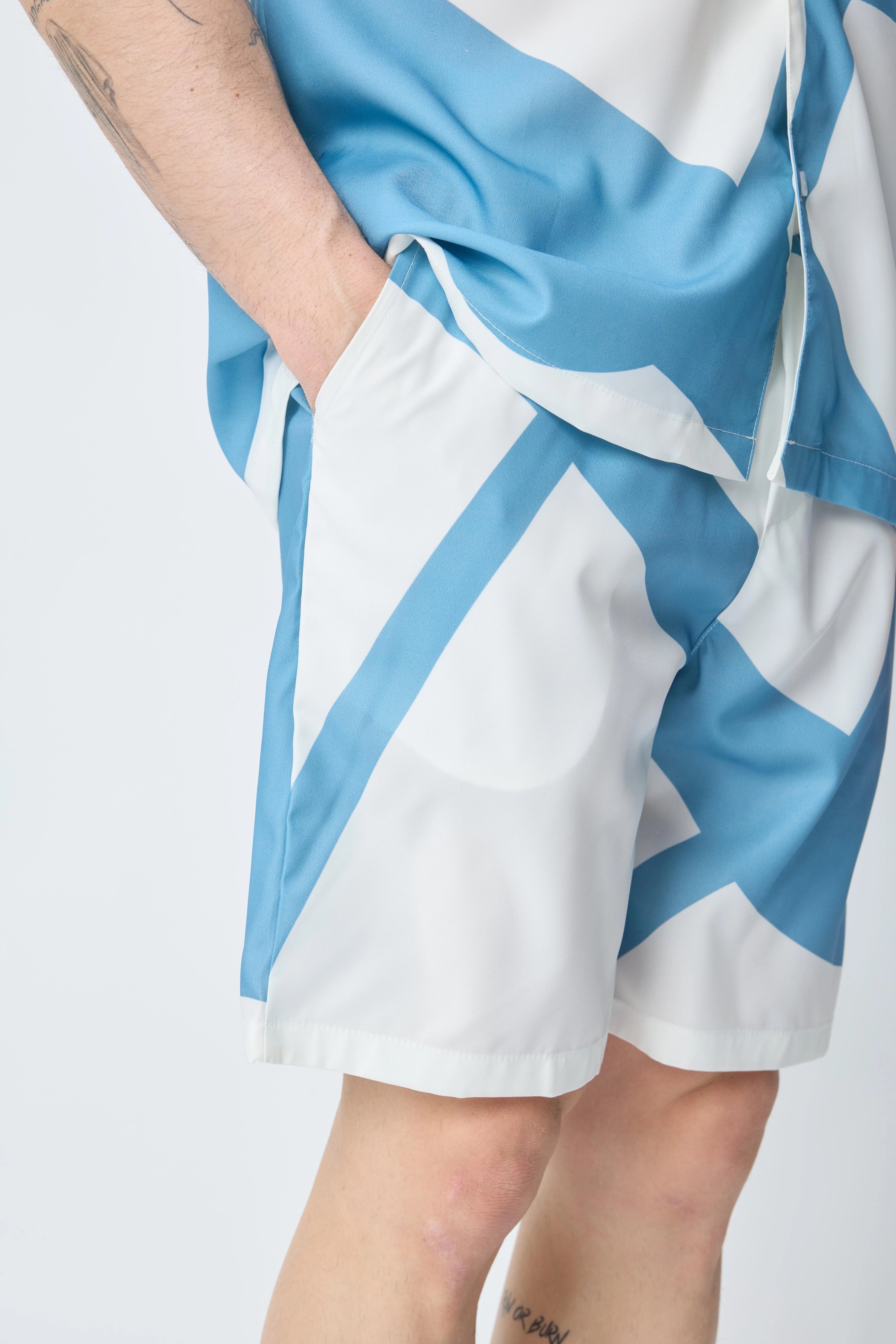 Ensemble chemise et short à motif